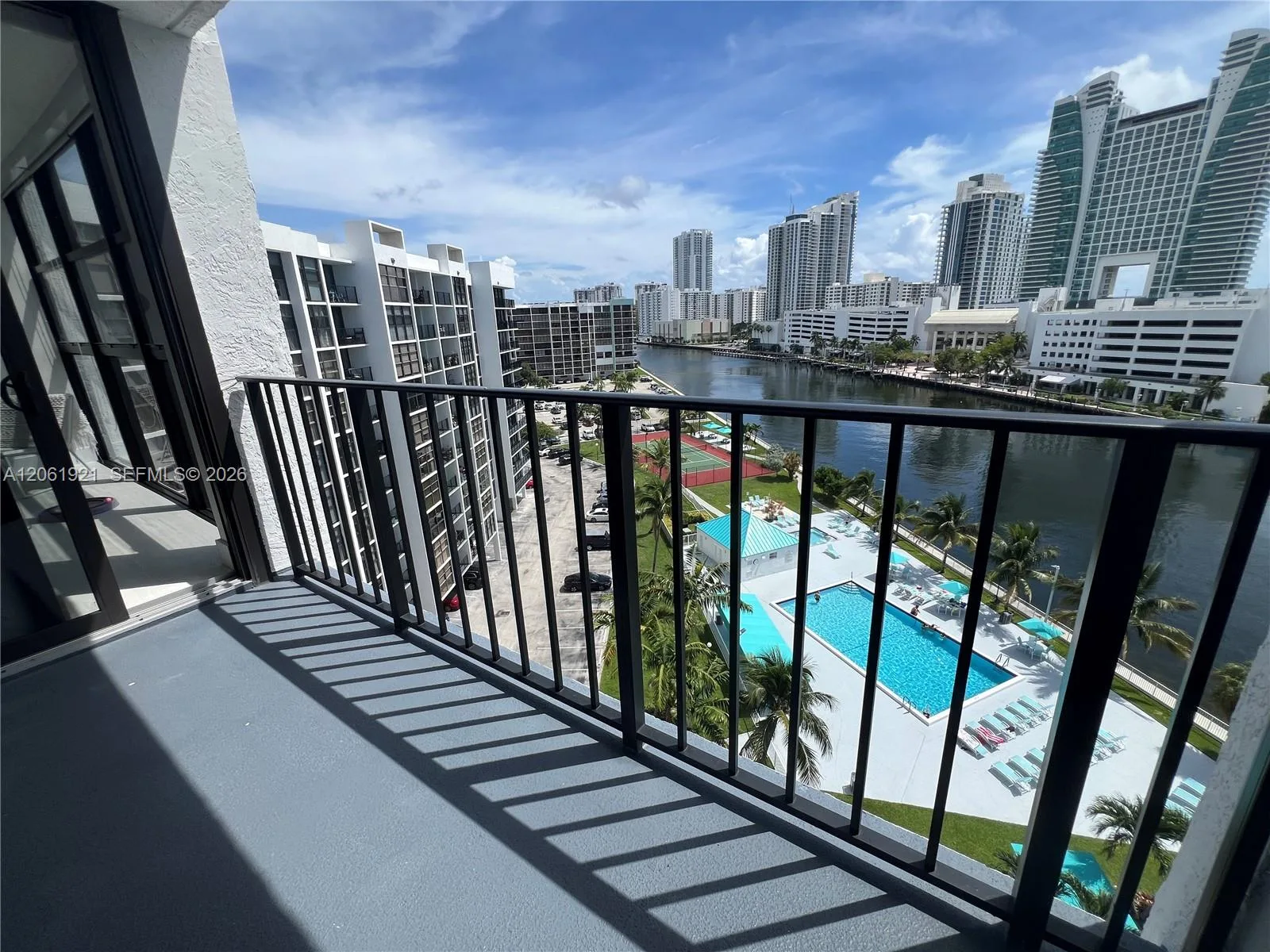 200 Leslie Dr # 1017, Hallandale Beach, FL 33009 photo 4