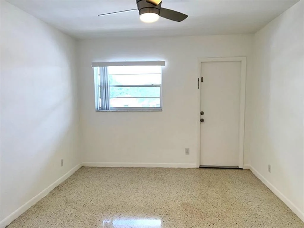 270 NE 40th Street # 26, Oakland Park, FL 33334 photo 9