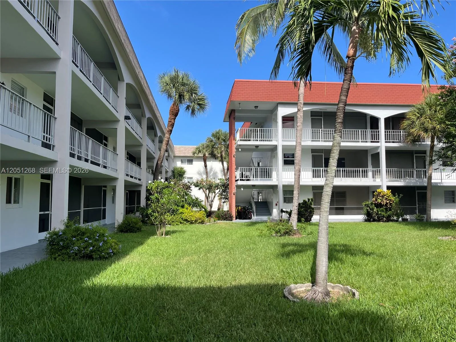 501 Blue Heron Dr. # 306 A, Hallandale Beach, FL 33009 photo 4