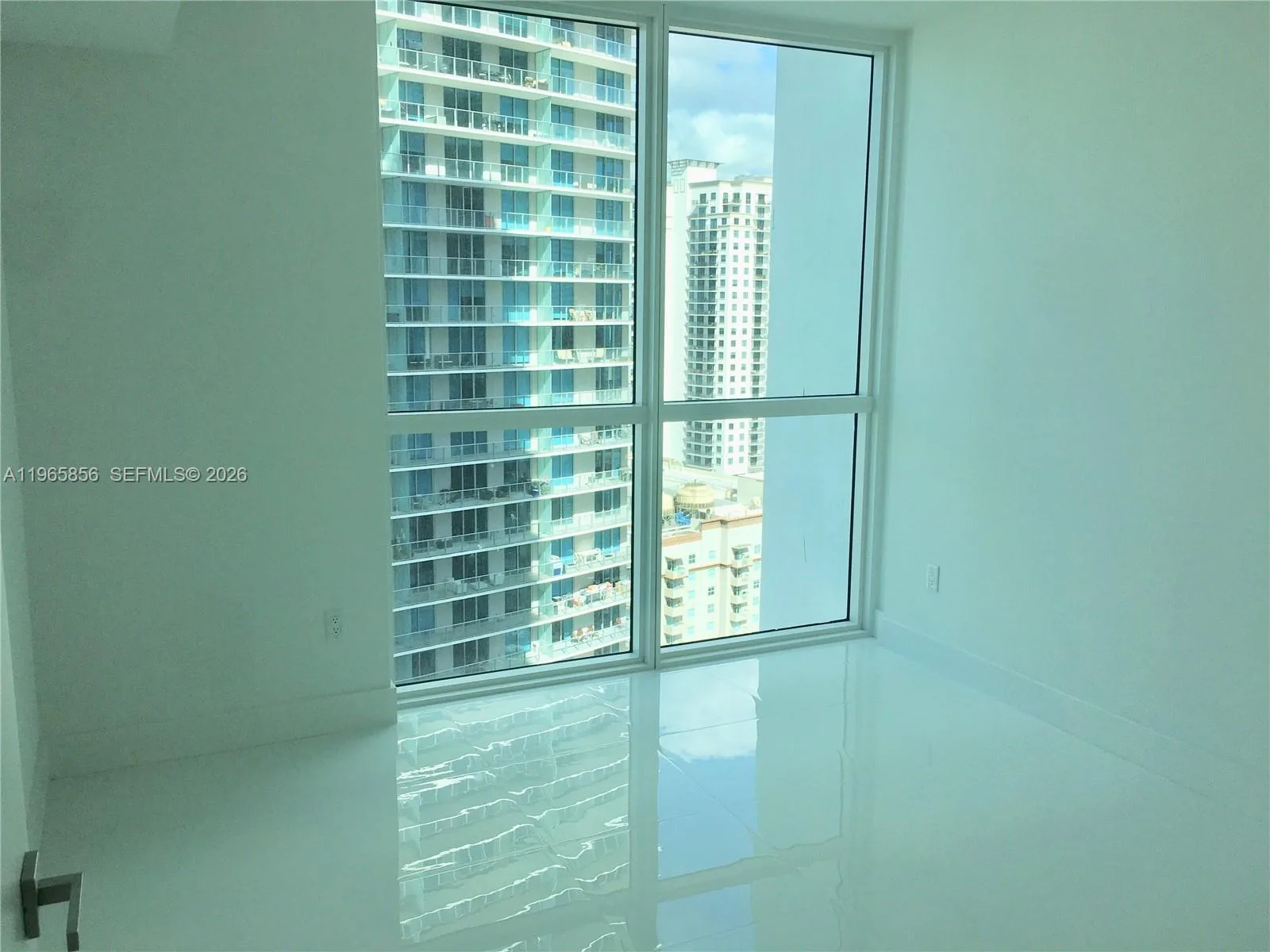1080 Brickell Ave # 2607, Miami, FL 33131 photo 8