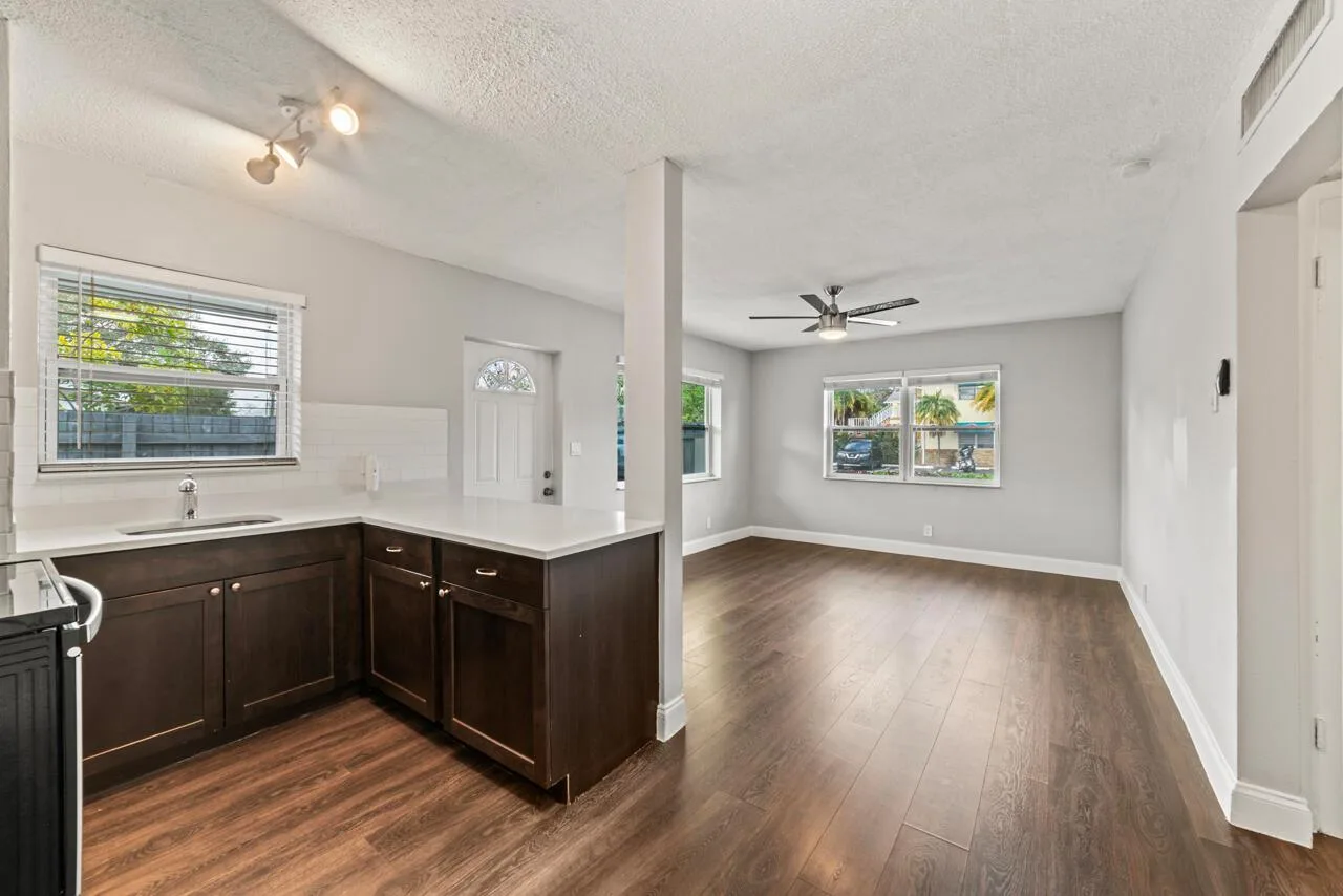 732 SE 15th Street # Apt 1, Fort Lauderdale, FL 33316