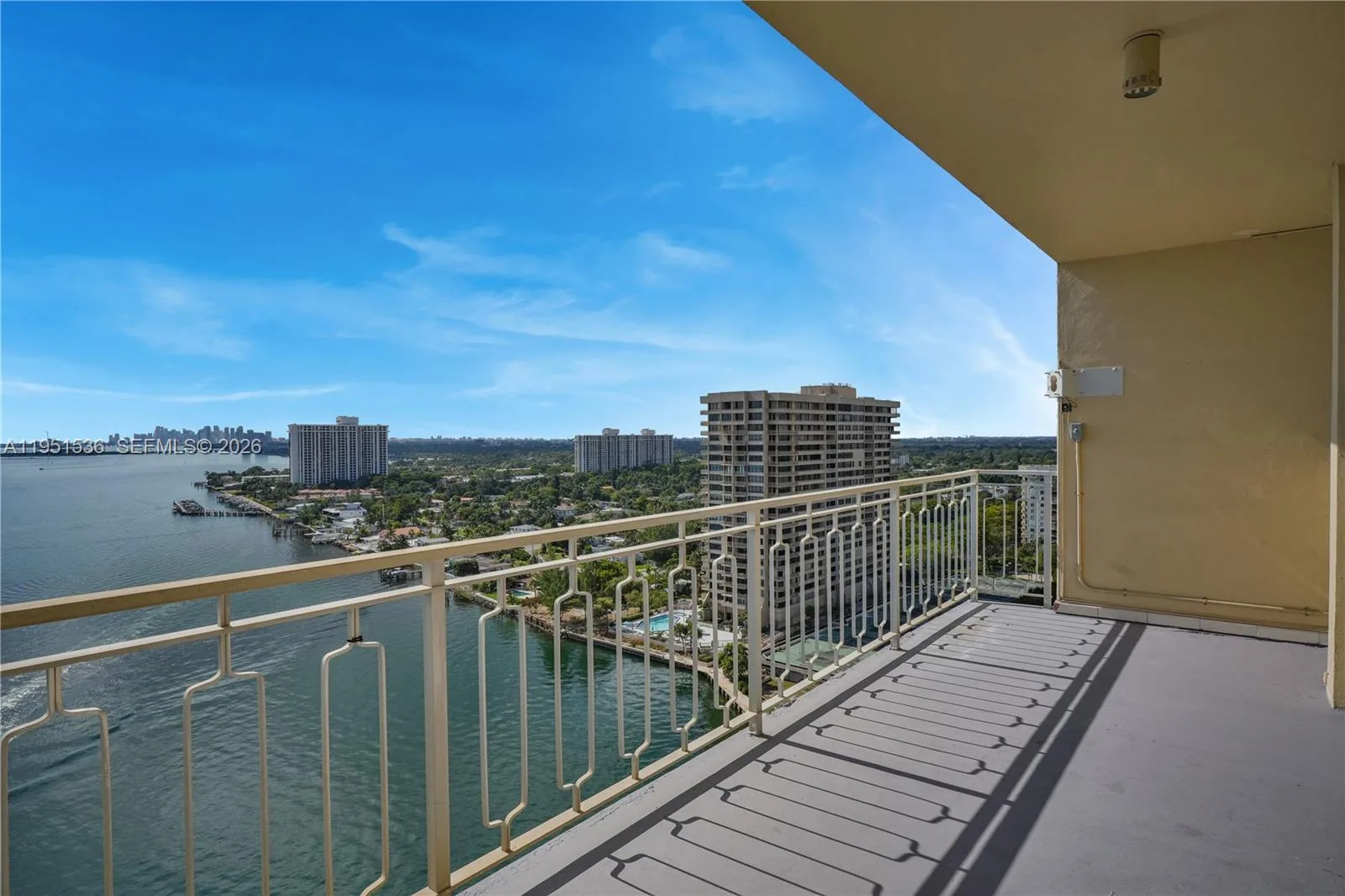 11111 Biscayne Blvd # 21C, Miami, FL 33181 photo 2
