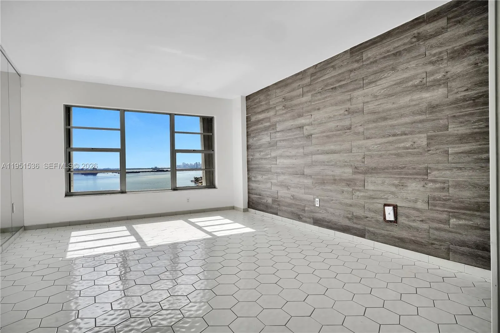 11111 Biscayne Blvd # 21C, Miami, FL 33181 photo 8