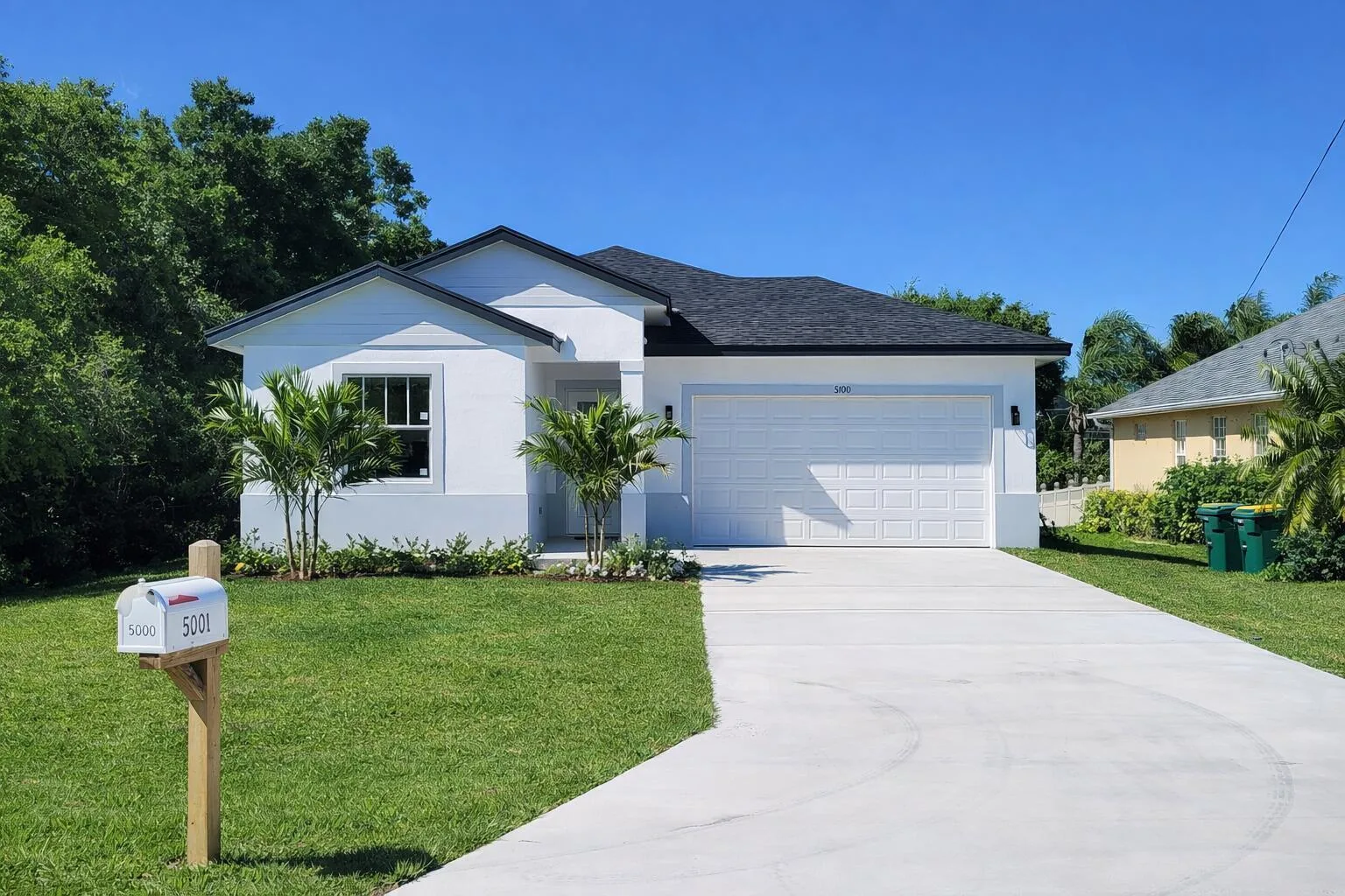 500 Sunset Road N, FL 33947