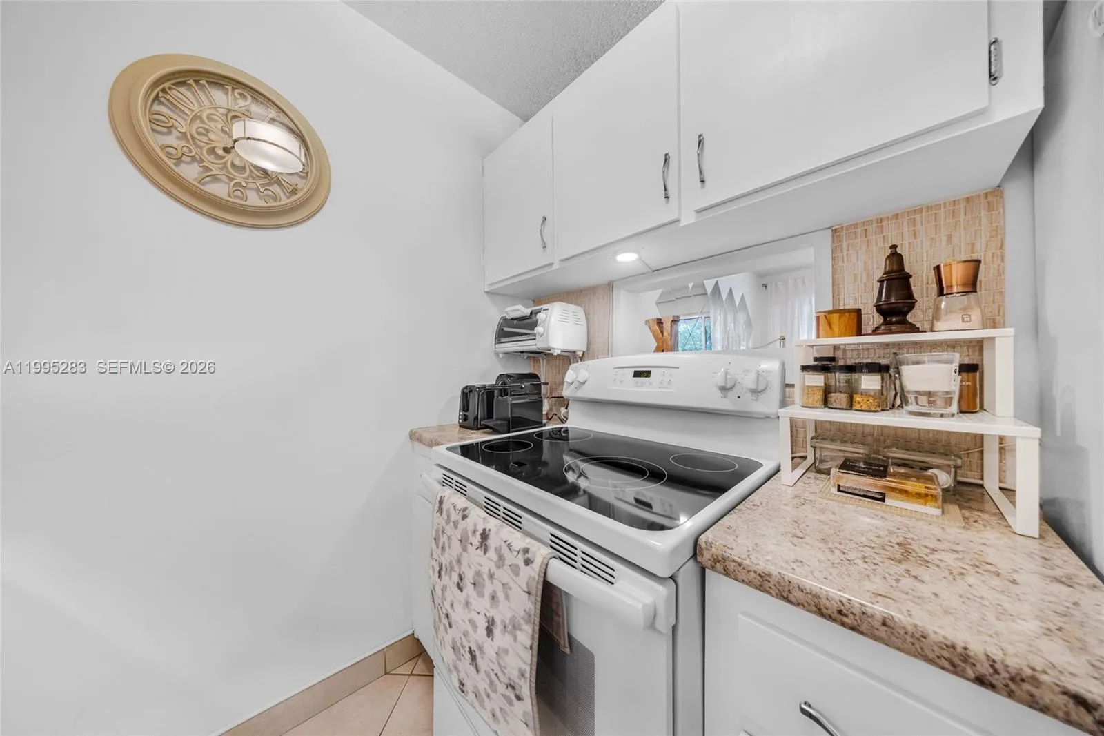 1015 SW 11th Ave # 15K, Hallandale Beach, FL 33009 photo 11