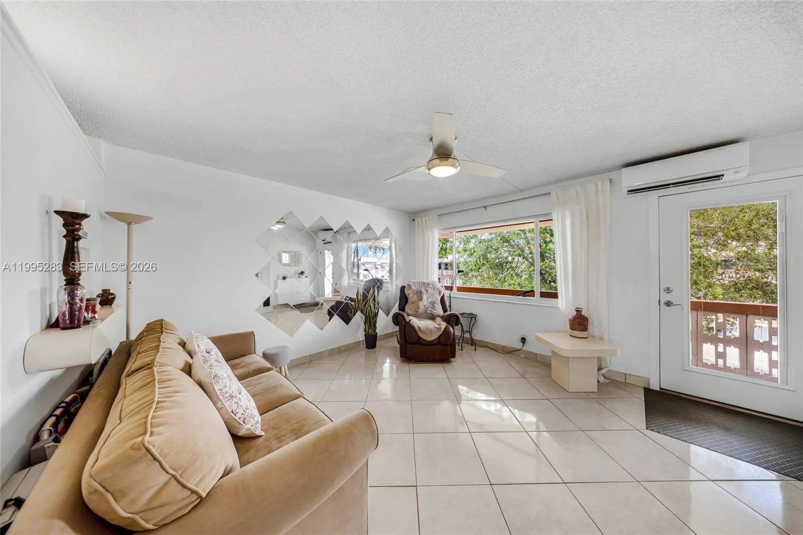 1015 SW 11th Ave # 15K, Hallandale Beach, FL 33009 photo 2