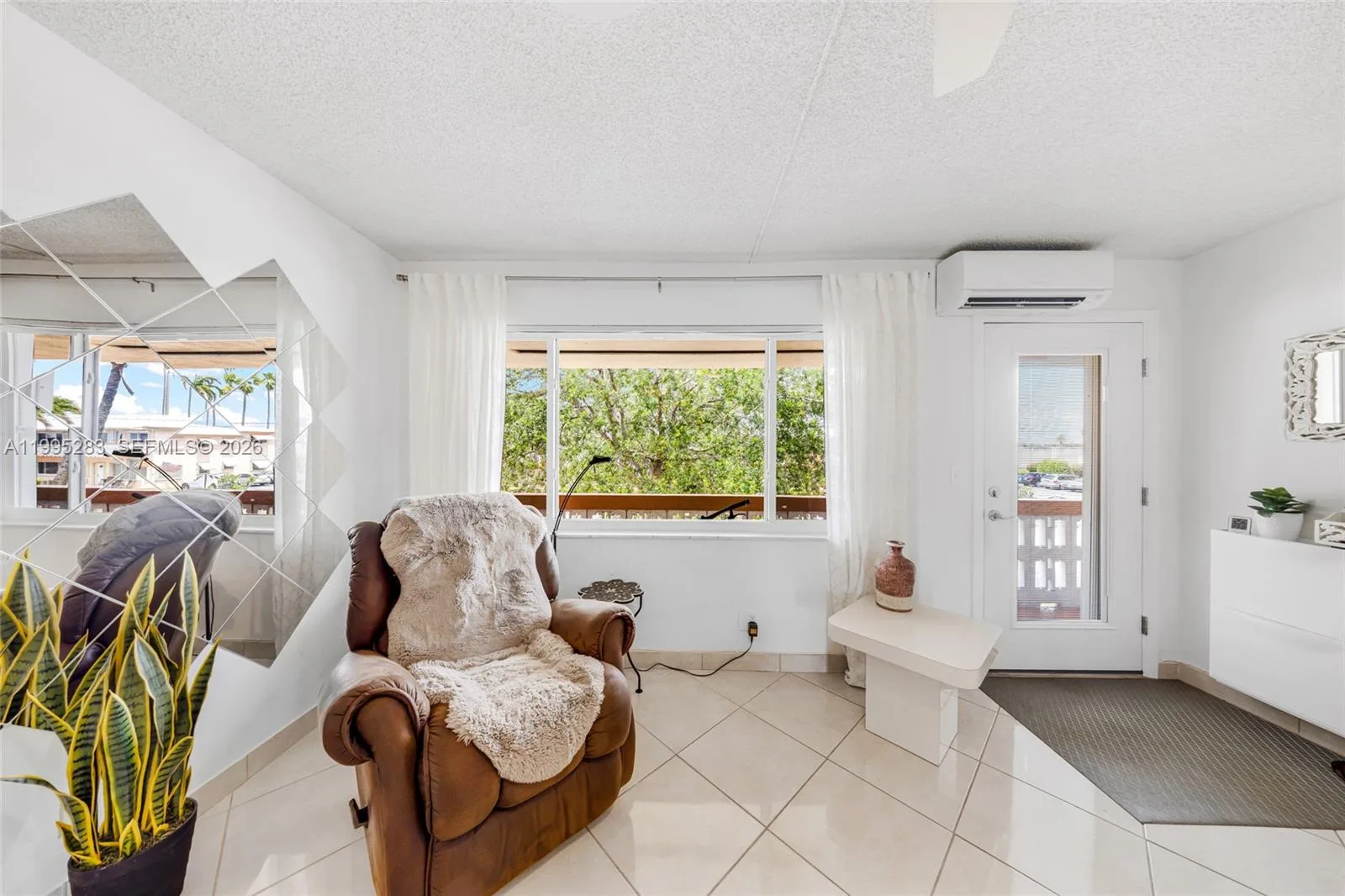 1015 SW 11th Ave # 15K, Hallandale Beach, FL 33009 photo 3