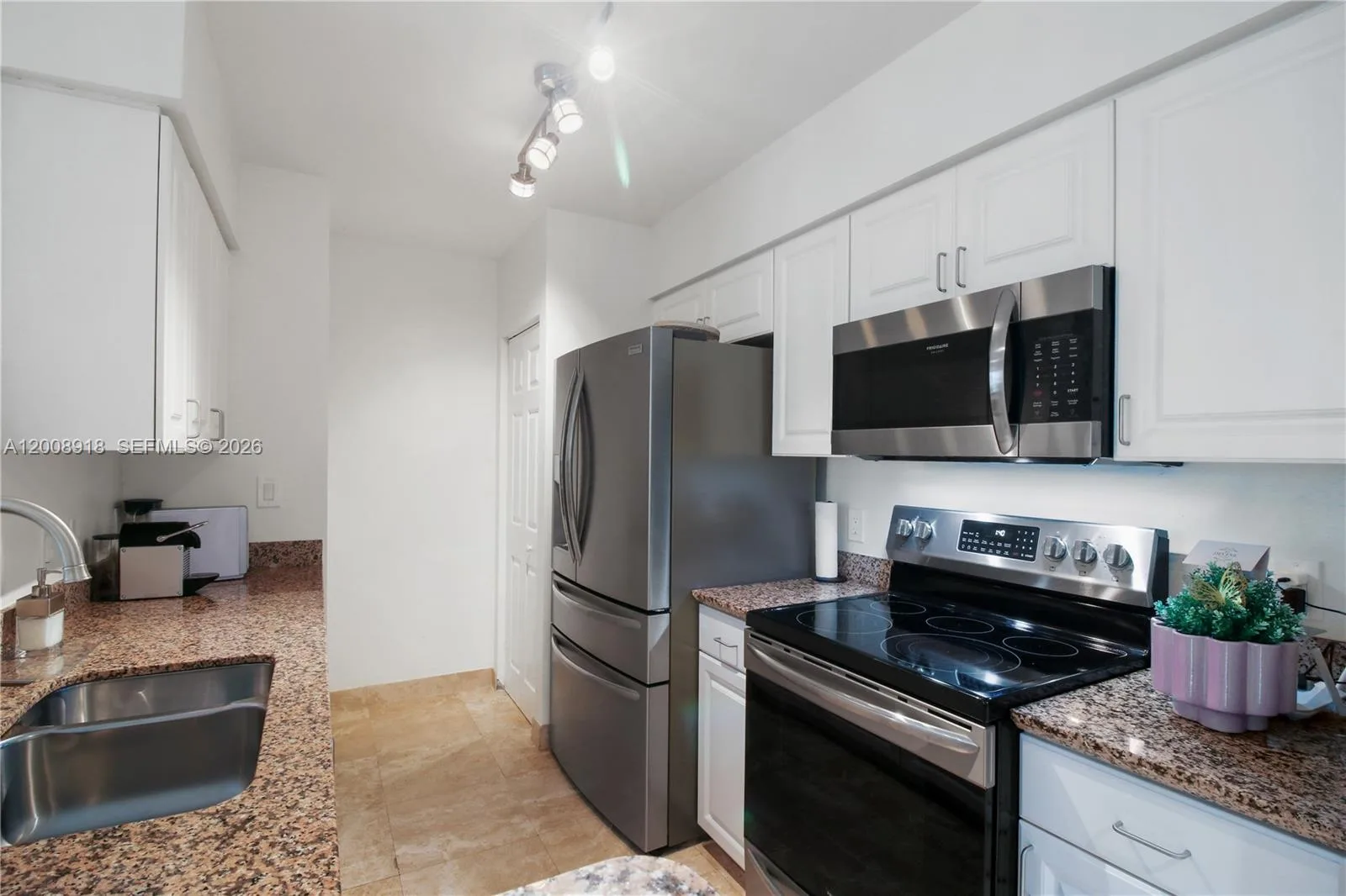 1155 S Brickell Bay Dr # 805, Miami, FL 33131 photo 5