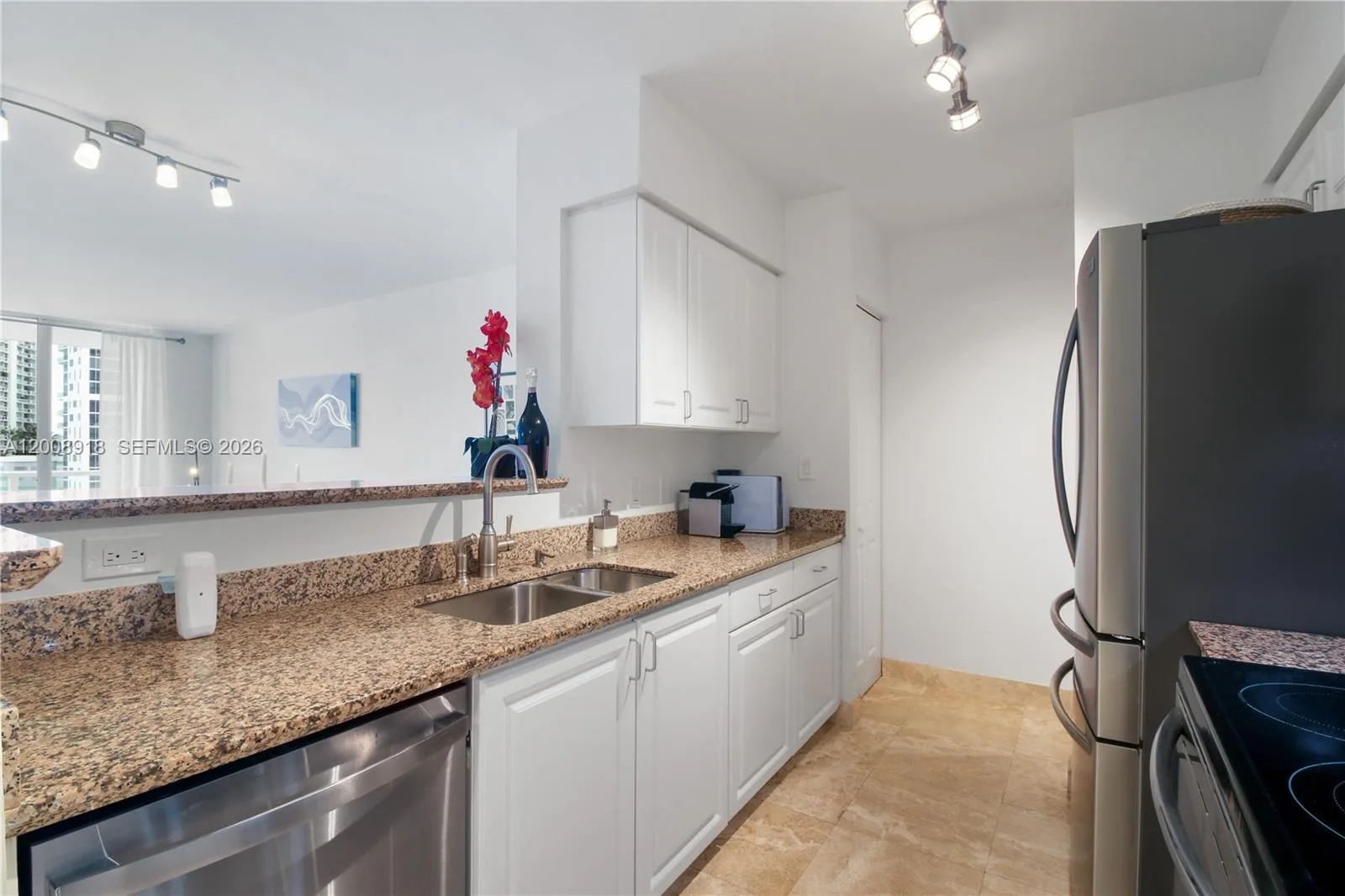 1155 S Brickell Bay Dr # 805, Miami, FL 33131 photo 6