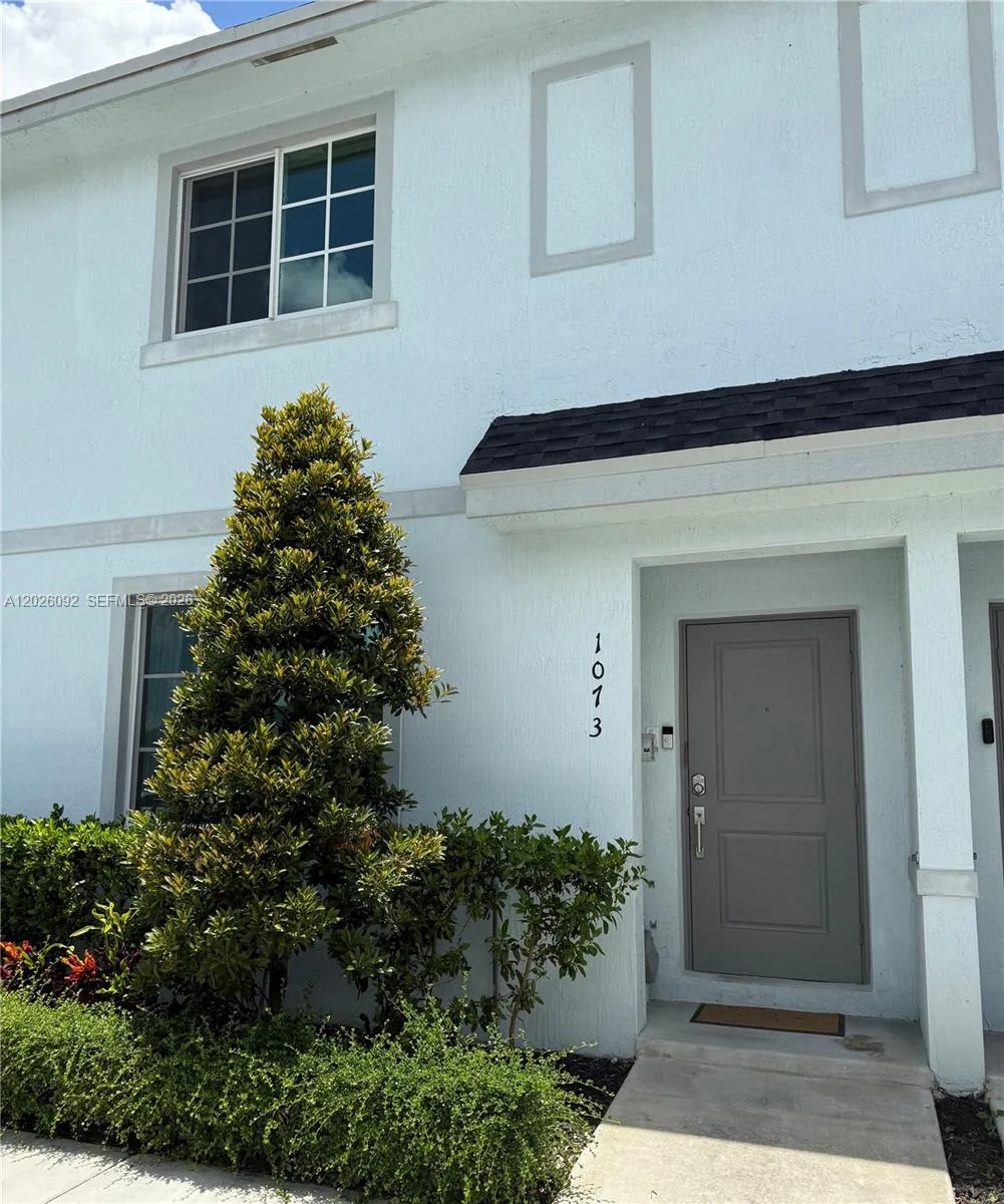 1073 NW 5th St # 1073, Florida City, FL 33034