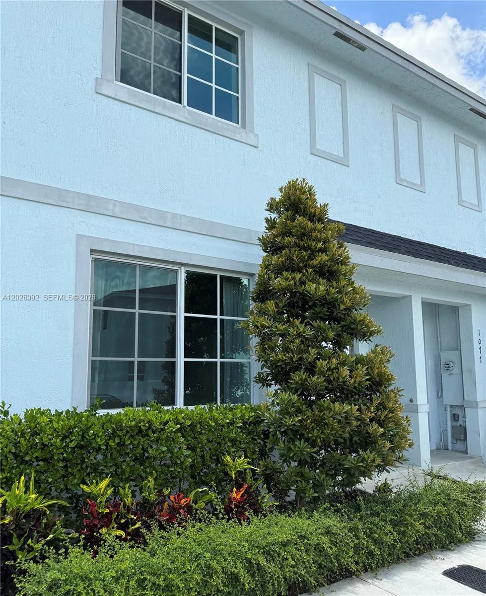 1073 NW 5th St # 1073, Florida City, FL 33034 photo 2