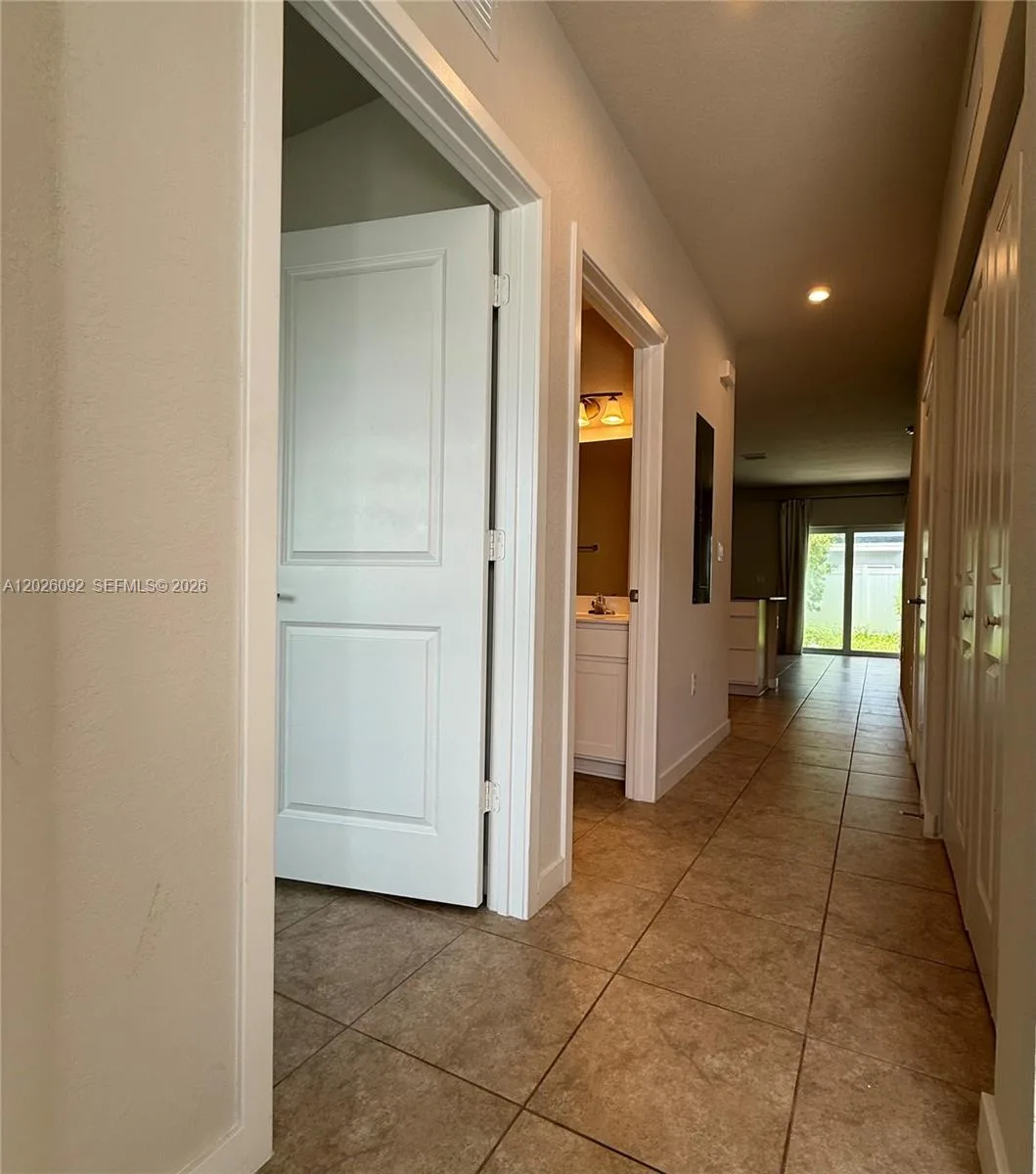 1073 NW 5th St # 1073, Florida City, FL 33034 photo 3