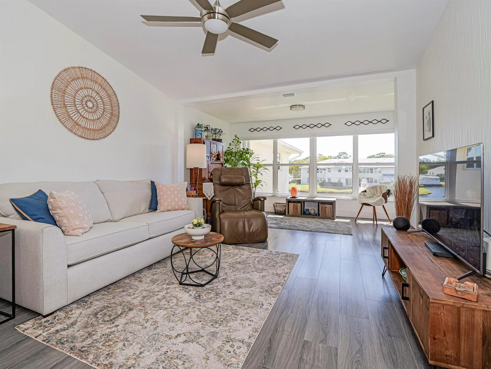 675 W Lake Jasmine Circle # 206, Vero Beach, FL 32962