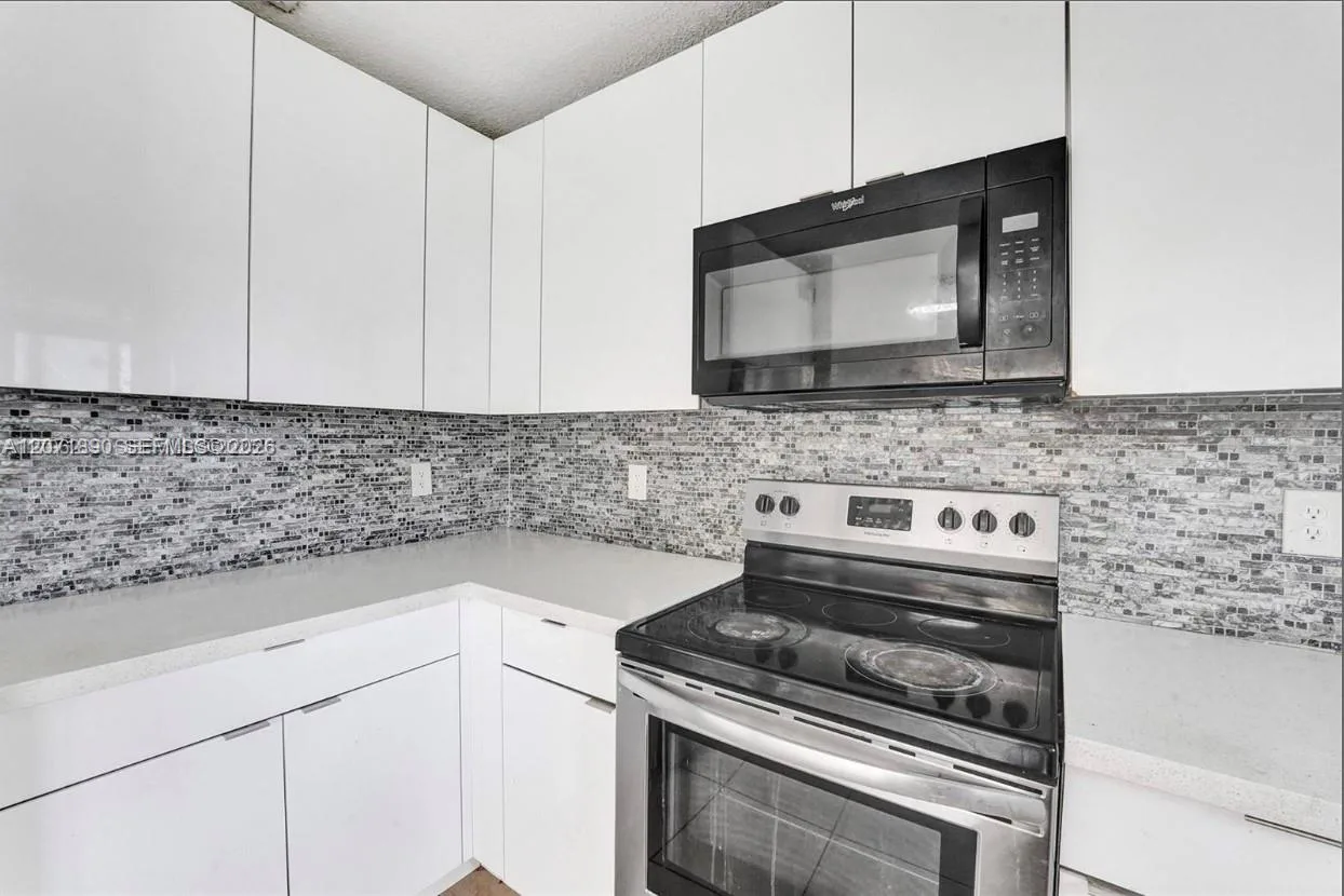 1154 NW 103 Street # 1, Miami, FL 33150 photo 3