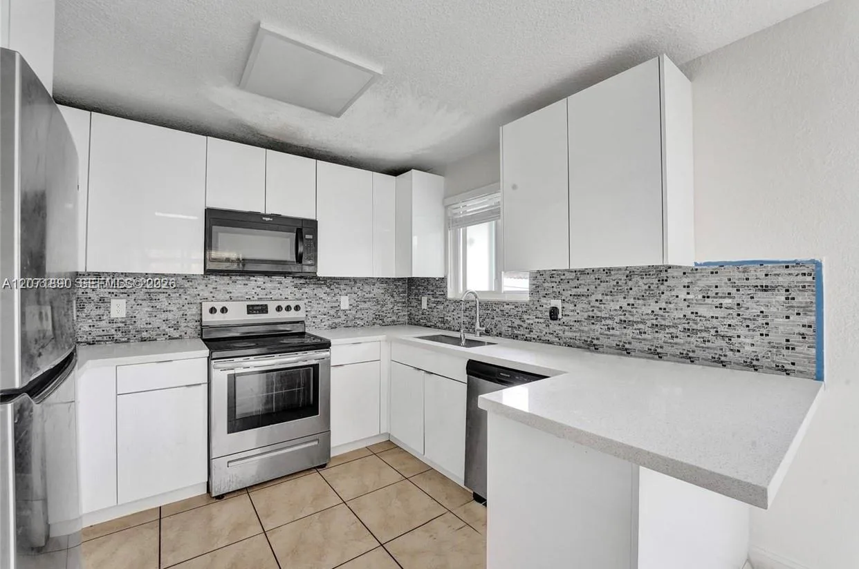 1154 NW 103 Street # 1, Miami, FL 33150 photo 8