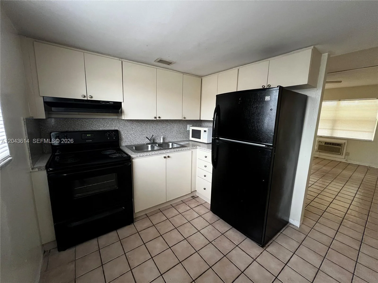 13 NE 2nd Ave # 104, Dania Beach, FL 33004 photo 2