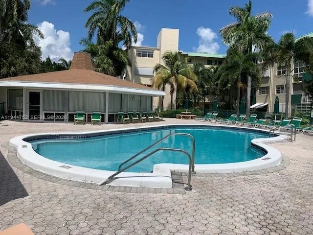 1333 E Hallandale Beach Blvd # 131, Hallandale Beach, FL 33009