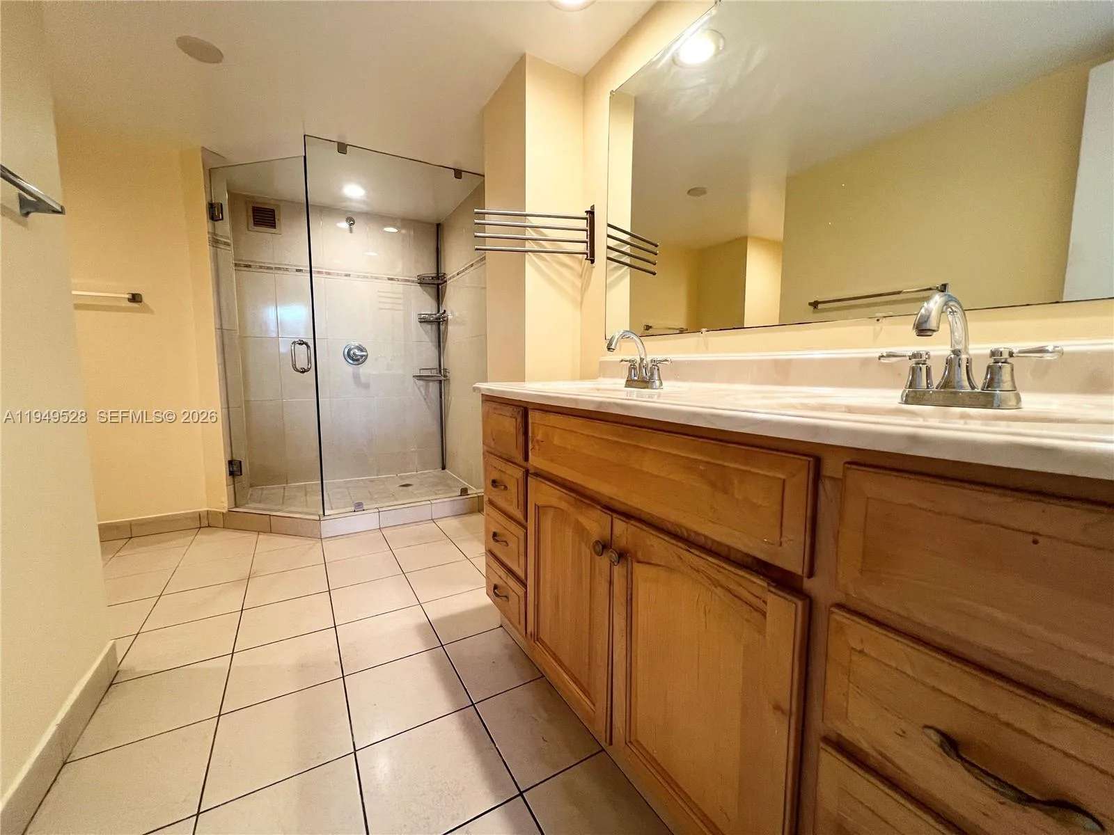 1833 S Ocean Dr # 1109, Hallandale Beach, FL 33009 photo 13