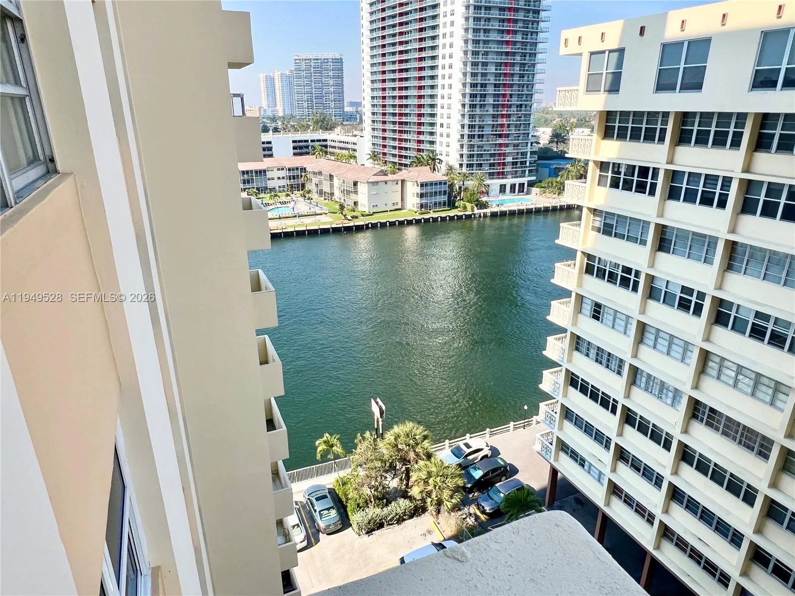 1833 S Ocean Dr # 1109, Hallandale Beach, FL 33009 photo 4
