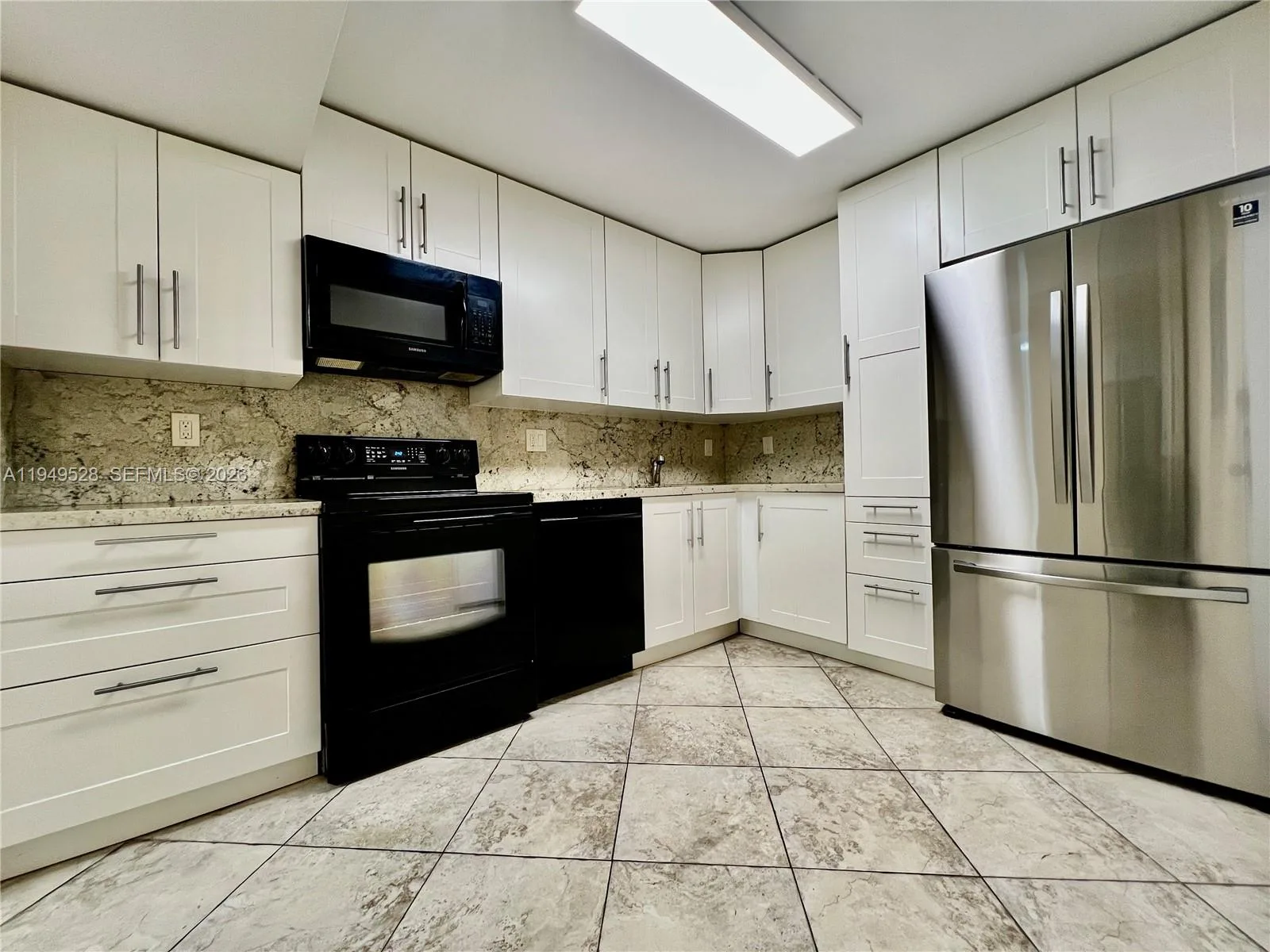 1833 S Ocean Dr # 1109, Hallandale Beach, FL 33009 photo 9