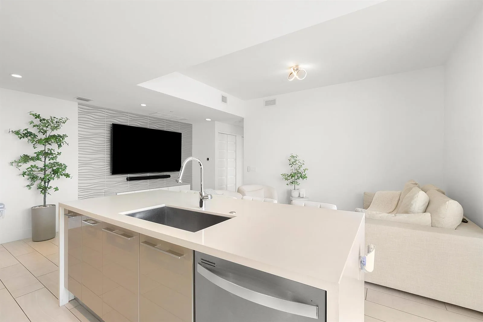 2000 Metropica Way # 801, Sunrise, FL 33323 photo 8