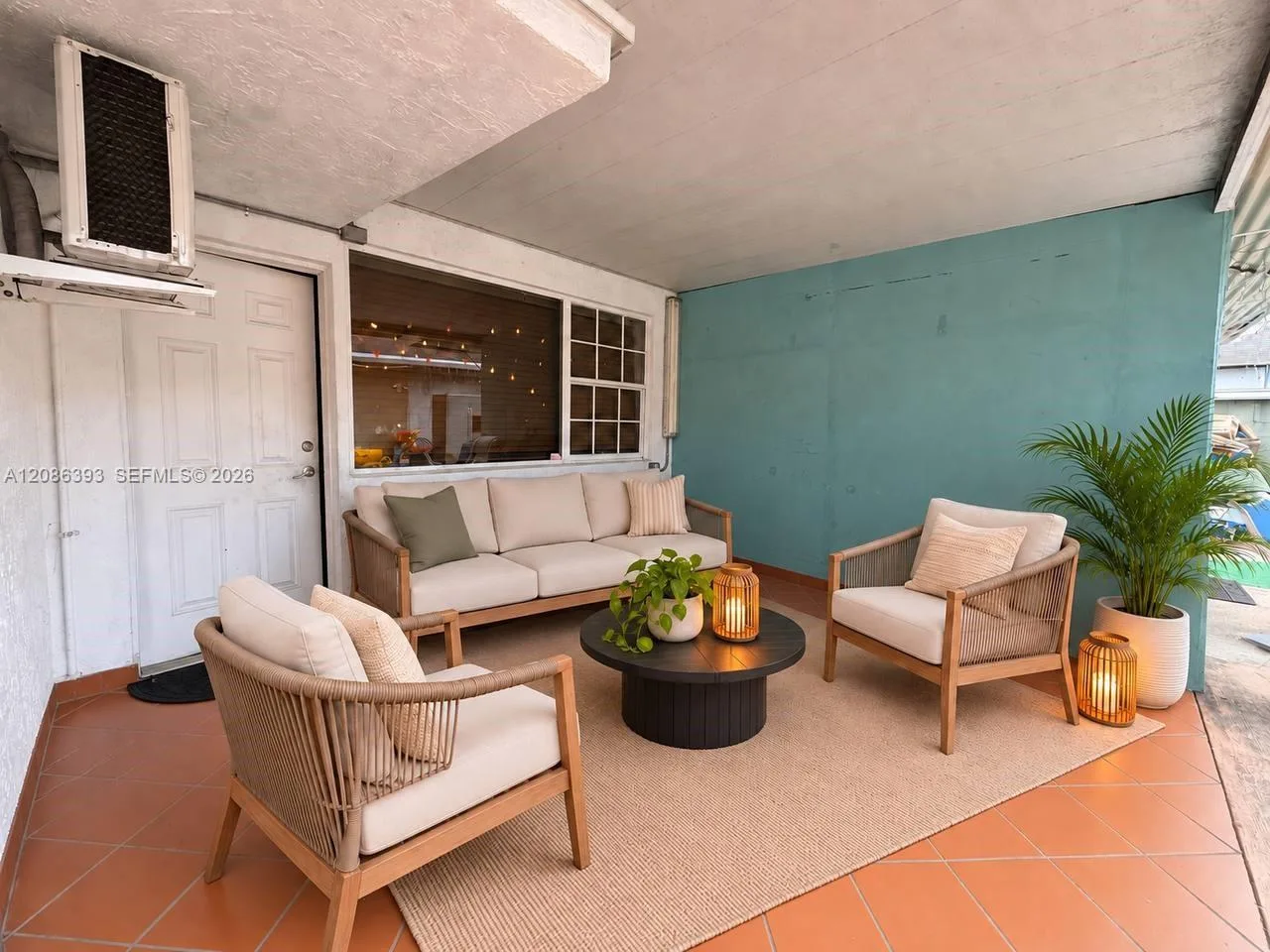 62 W 44th St # 1, Hialeah, FL 33012