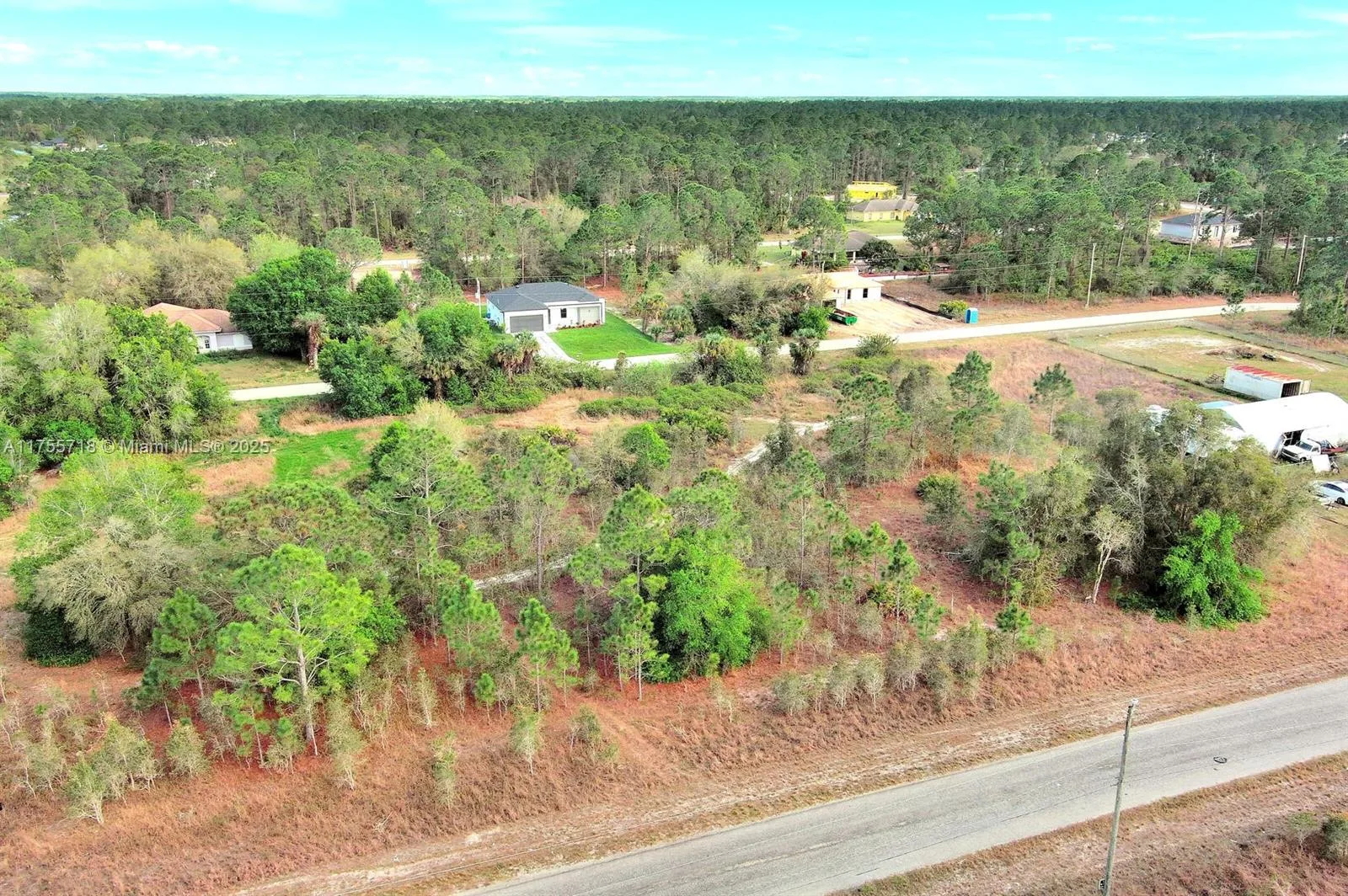 565 Summit Ave S, Lehigh Acres, FL 33974 photo 12