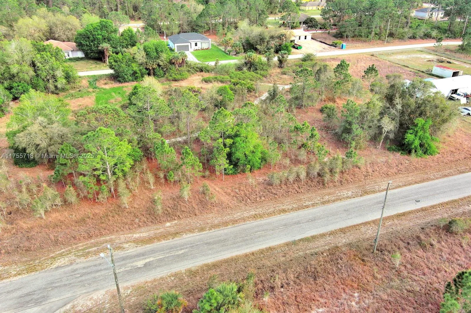 565 Summit Ave S, Lehigh Acres, FL 33974 photo 13