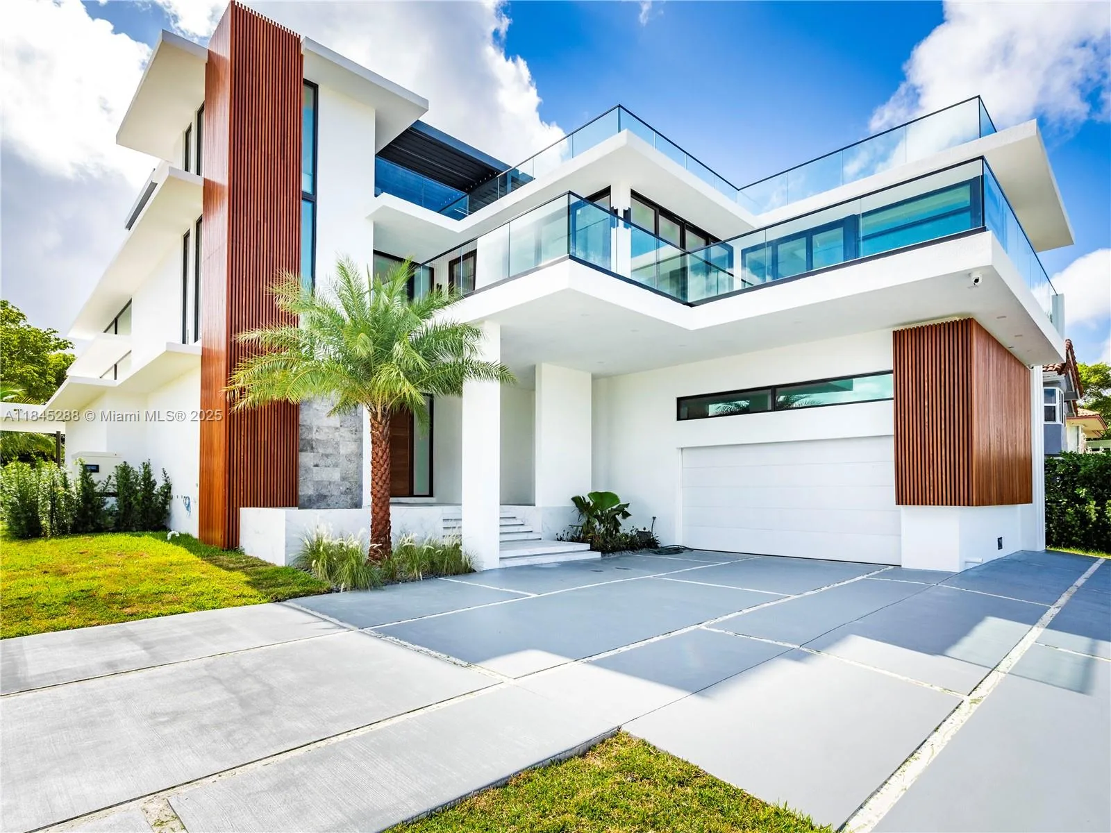 1248 NE 89th St, Miami, FL 33138 photo 2