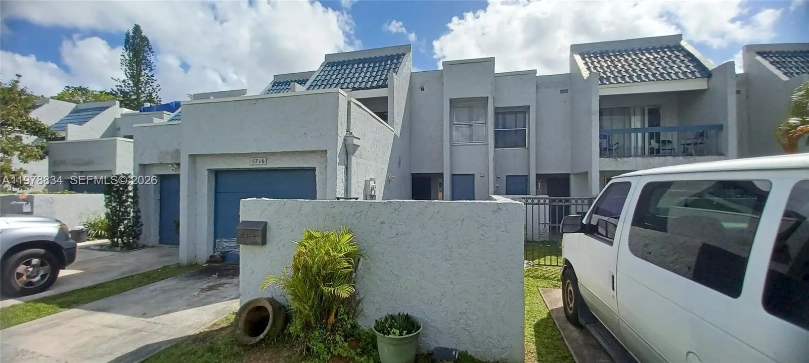 5716 NW 19th St # 18, Lauderhill, FL 33313