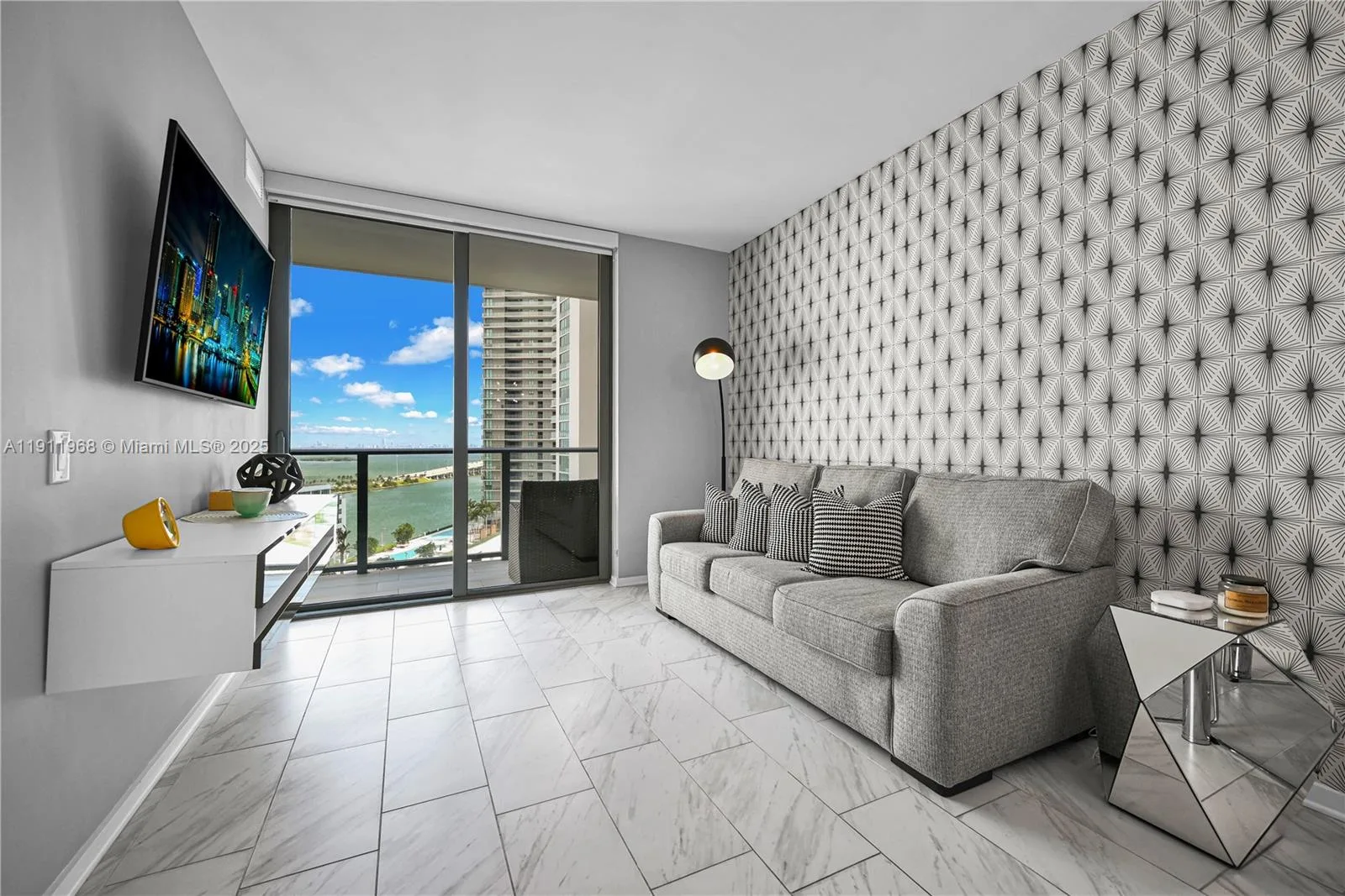 501 NE 31st St # 1504, Miami, FL 33137 photo 3