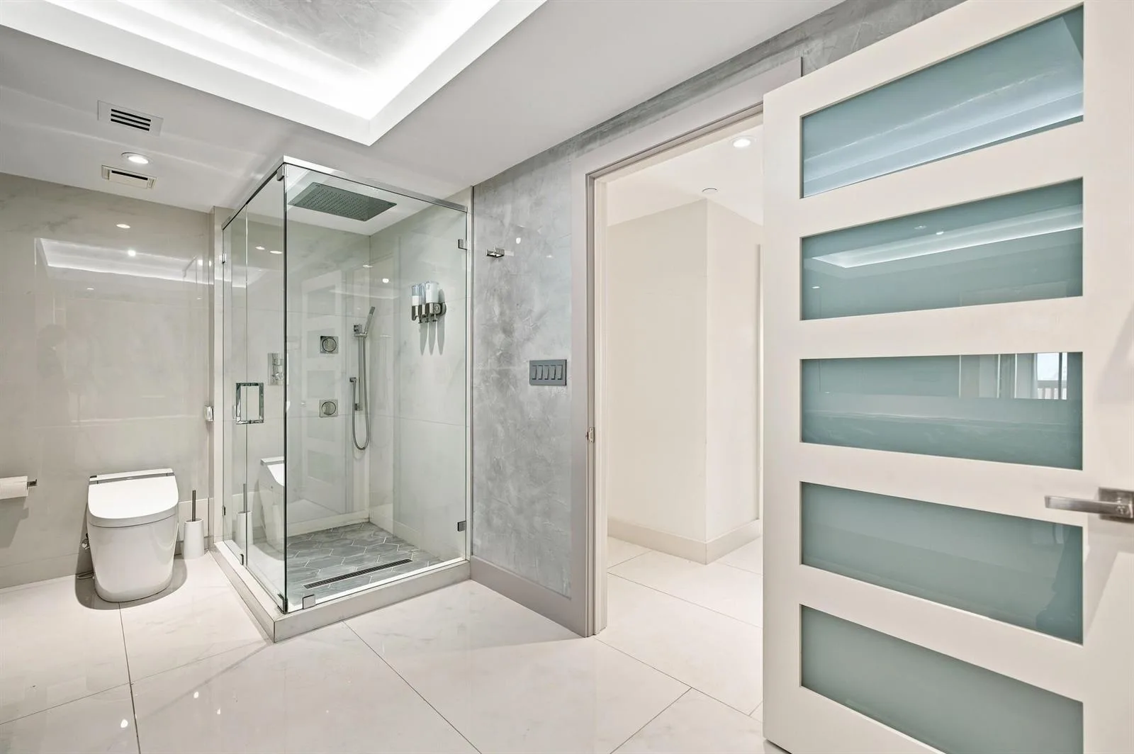 2000 Island Boulevard # 2905, Aventura, FL 33160 photo 12