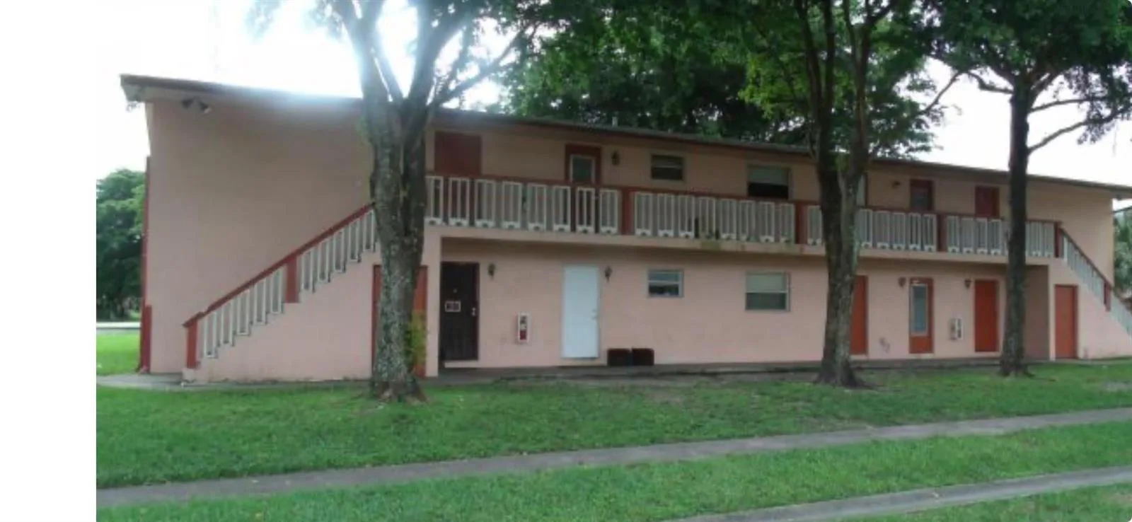 1011 SW 74th Avenue # 201B, North Lauderdale, FL 33068