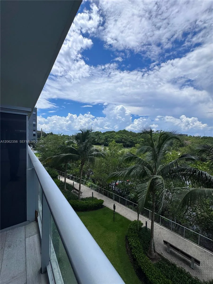 16385 Biscayne Blvd # 305, North Miami Beach, FL 33160 photo 8