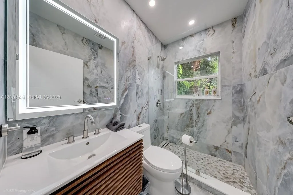 46 NE 43rd St, Miami, FL 33137 photo 12