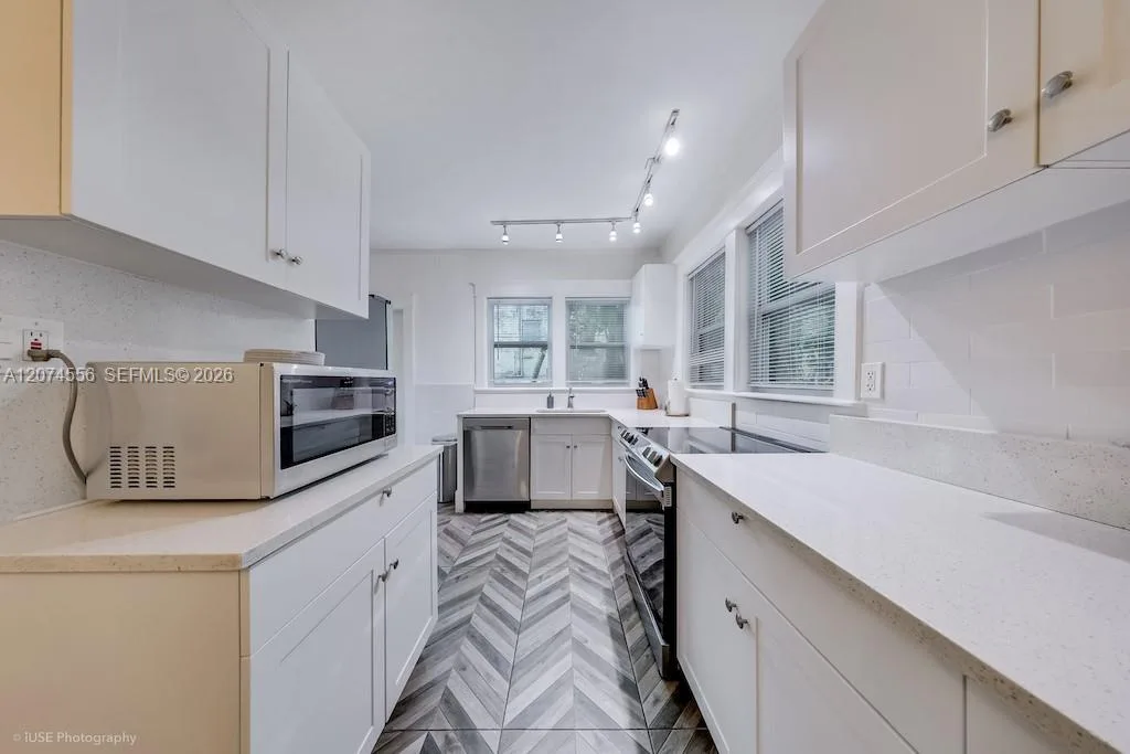 46 NE 43rd St, Miami, FL 33137 photo 7