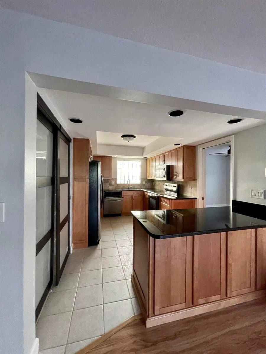 11551 WINCHESTER Drive, Palm Beach Gardens, FL 33410 photo 8