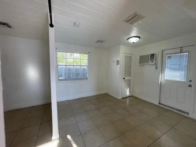 613 54th Street, West Palm Beach, FL 33407 photo 8