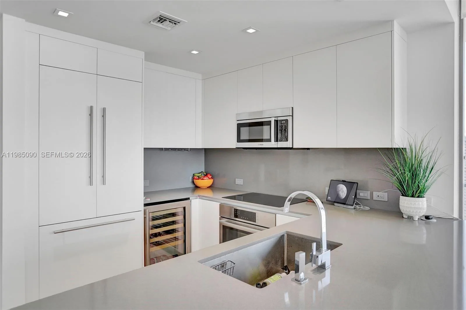 88 SW 7th St # 3511, Miami, FL 33130 photo 5