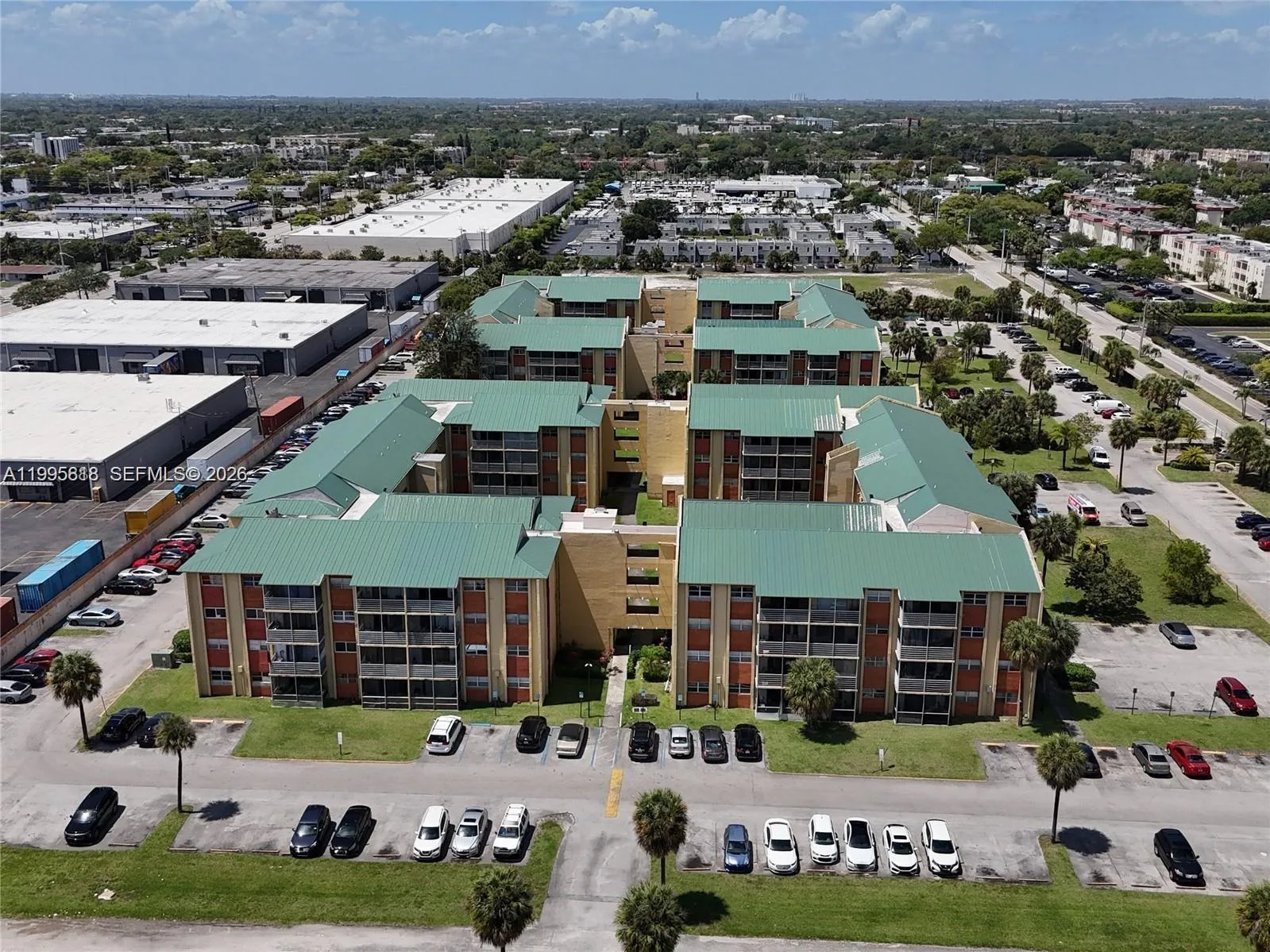 3700 NW 21st St # 401, Lauderdale Lakes, FL 33311 photo 4