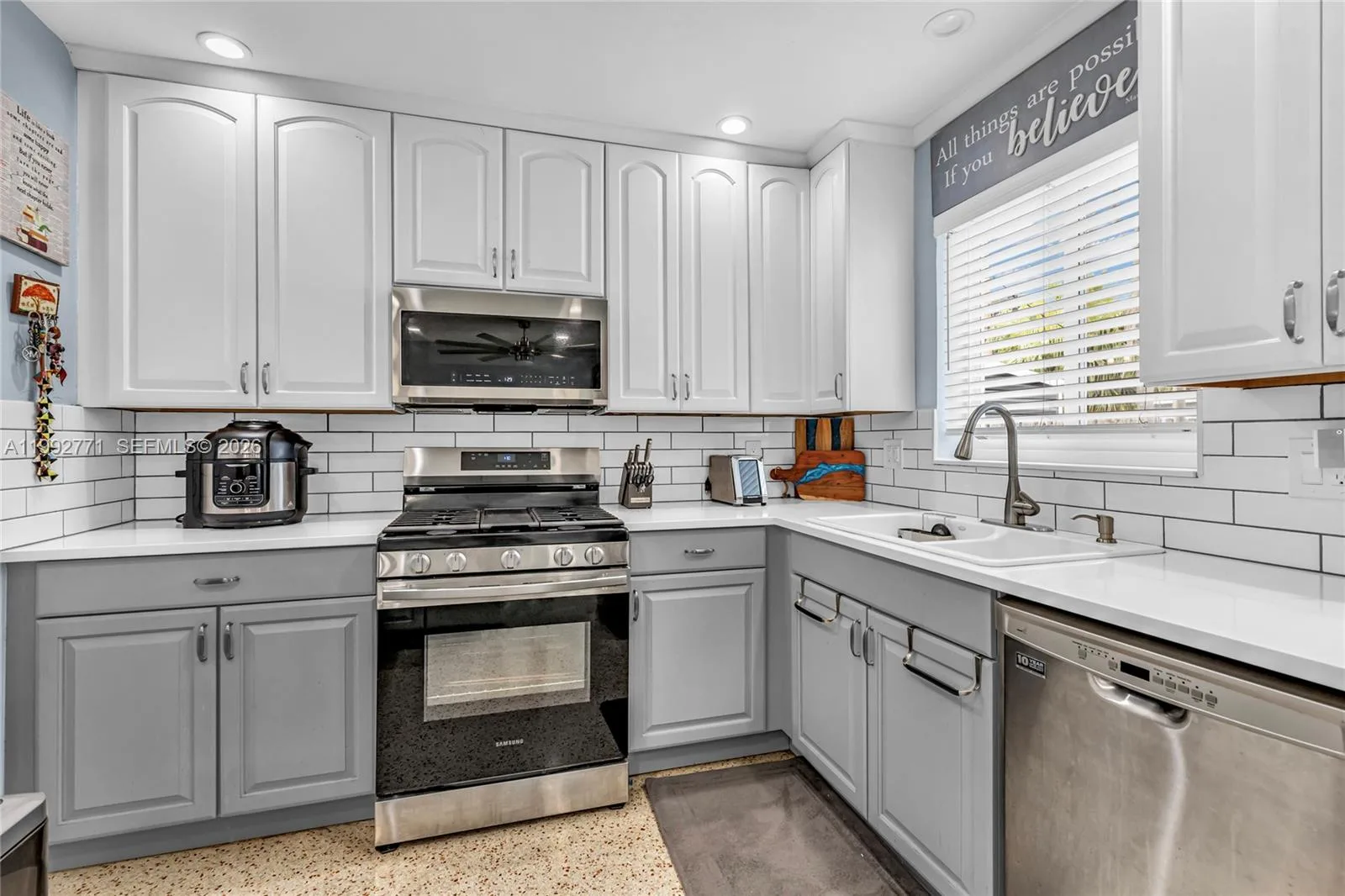 819 N 32nd Ave, Hollywood, FL 33021 photo 3