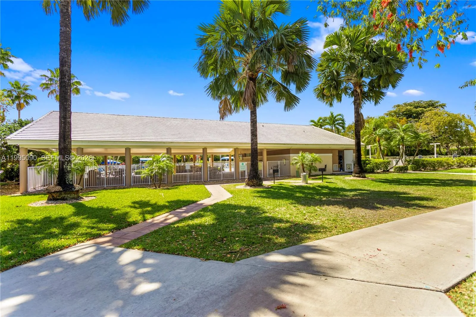 7676 Trent Dr # 308, Tamarac, FL 33321 photo 7