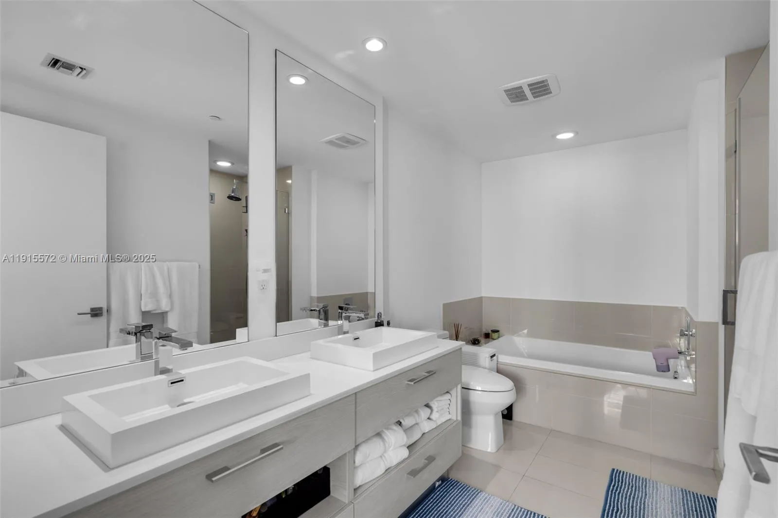55 SW 9th St # 4008, Miami, FL 33130 photo 11