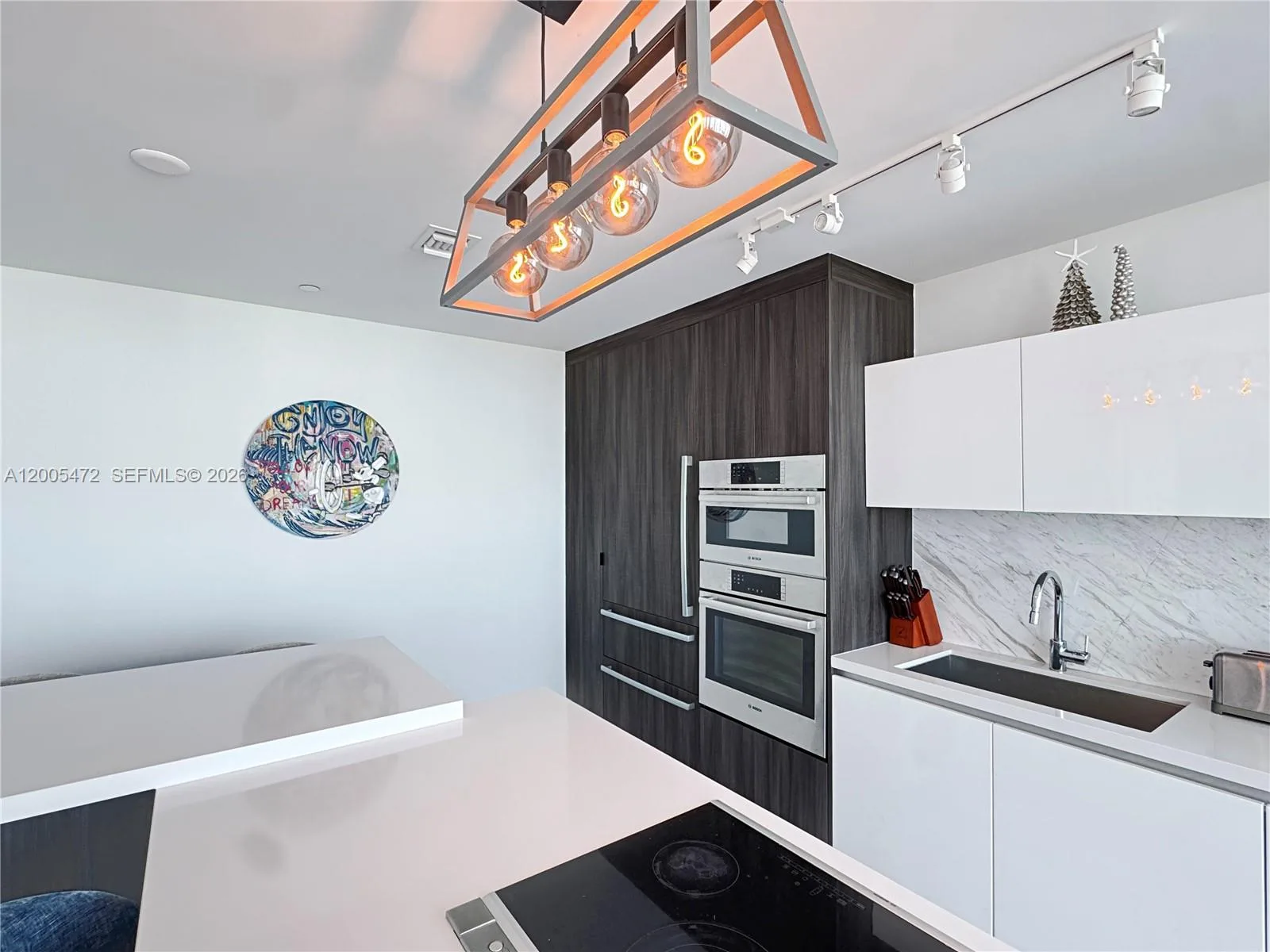851 NE 1st Ave # 3210, Miami, FL 33132 photo 3