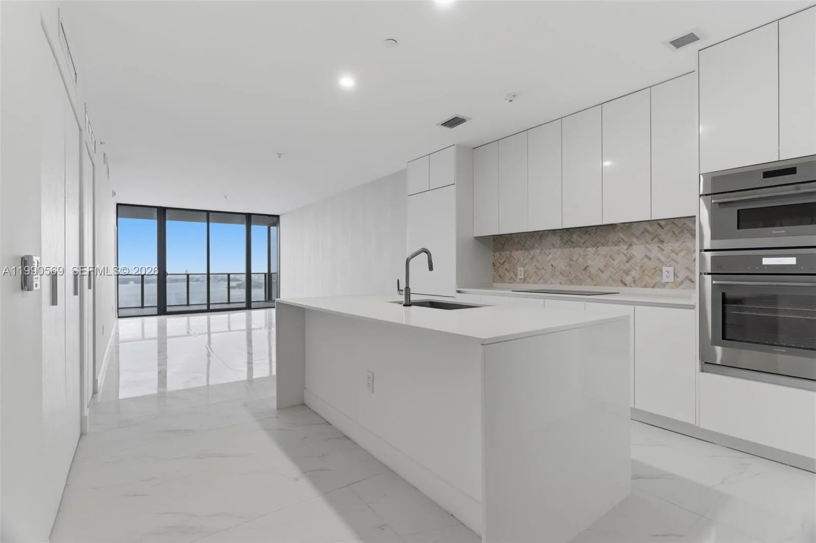 711 NE 23 TERRACE # 3906, Miami, FL 33137