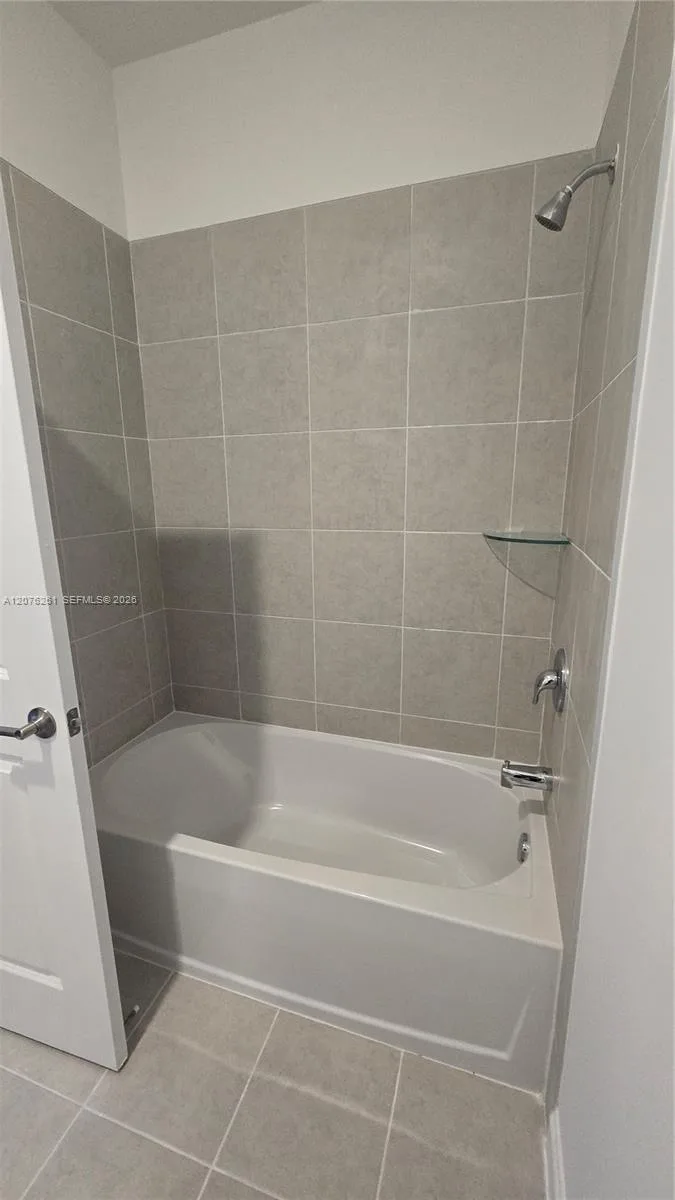 2475 SE 29th Dr, Homestead, FL 33035 photo 11