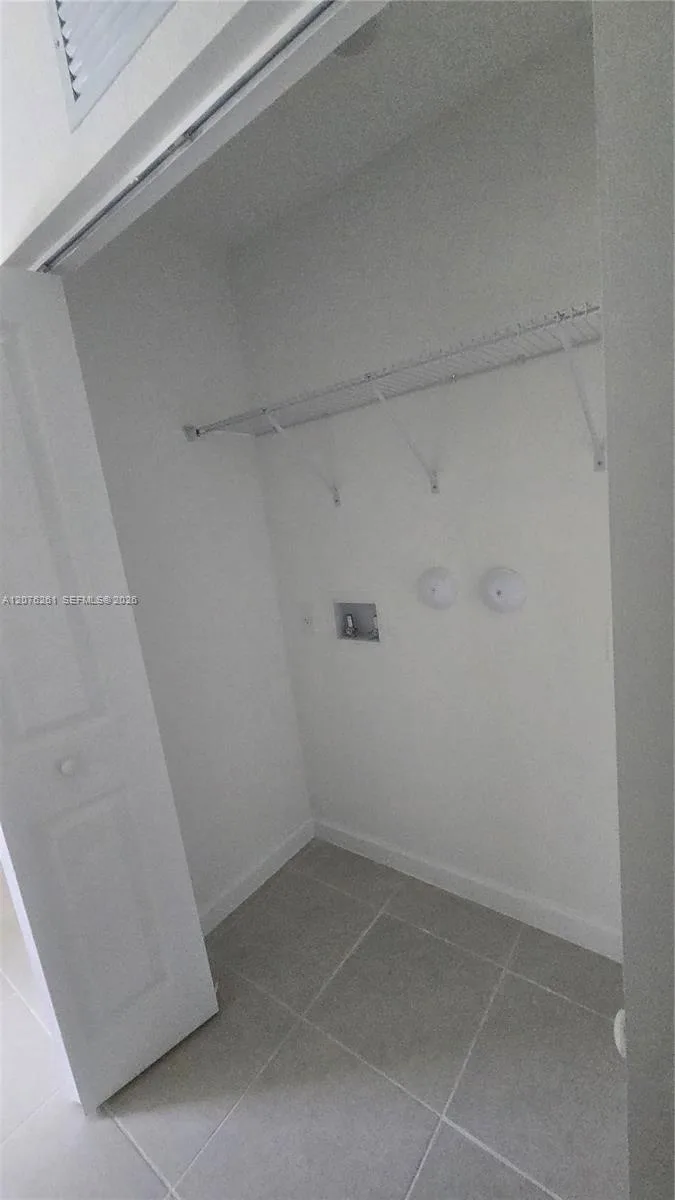 2475 SE 29th Dr, Homestead, FL 33035 photo 9