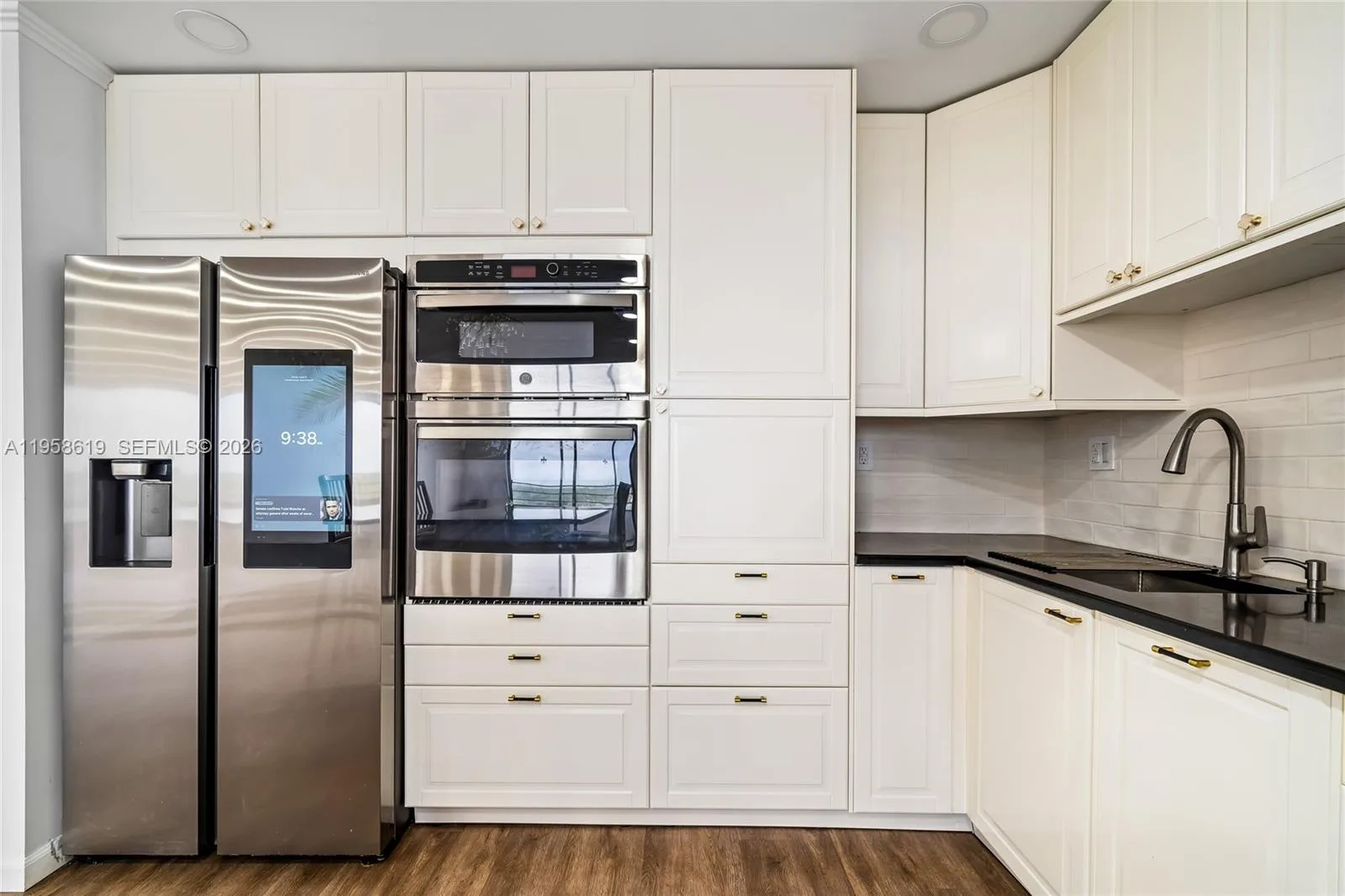 600 Three Islands Blvd # 604, Hallandale Beach, FL 33009 photo 2