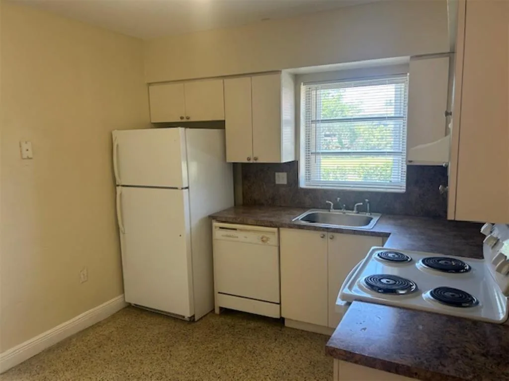 1337 NW 112th Terrace, Miami, FL 33167 photo 5