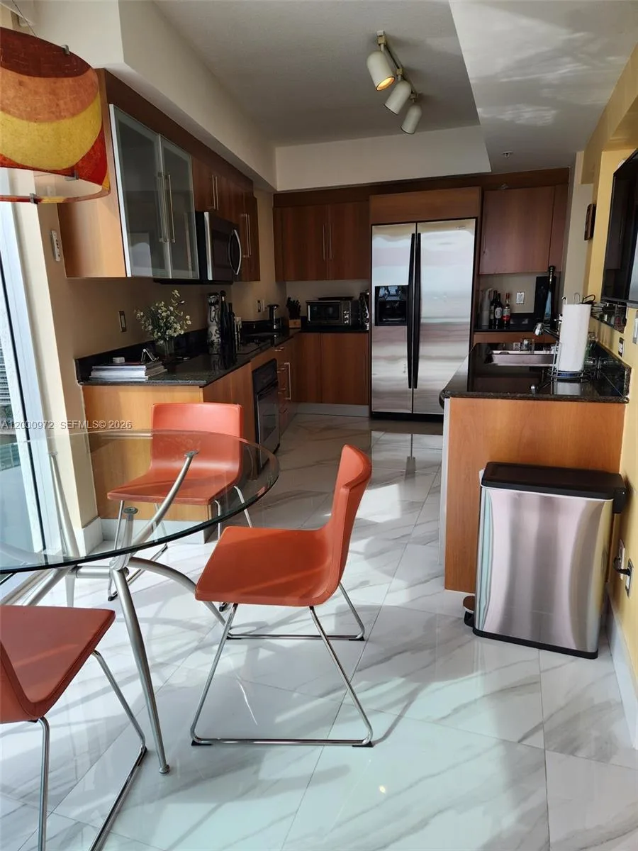 325 Biscayne Blvd # 2523, Miami, FL 33131 photo 7